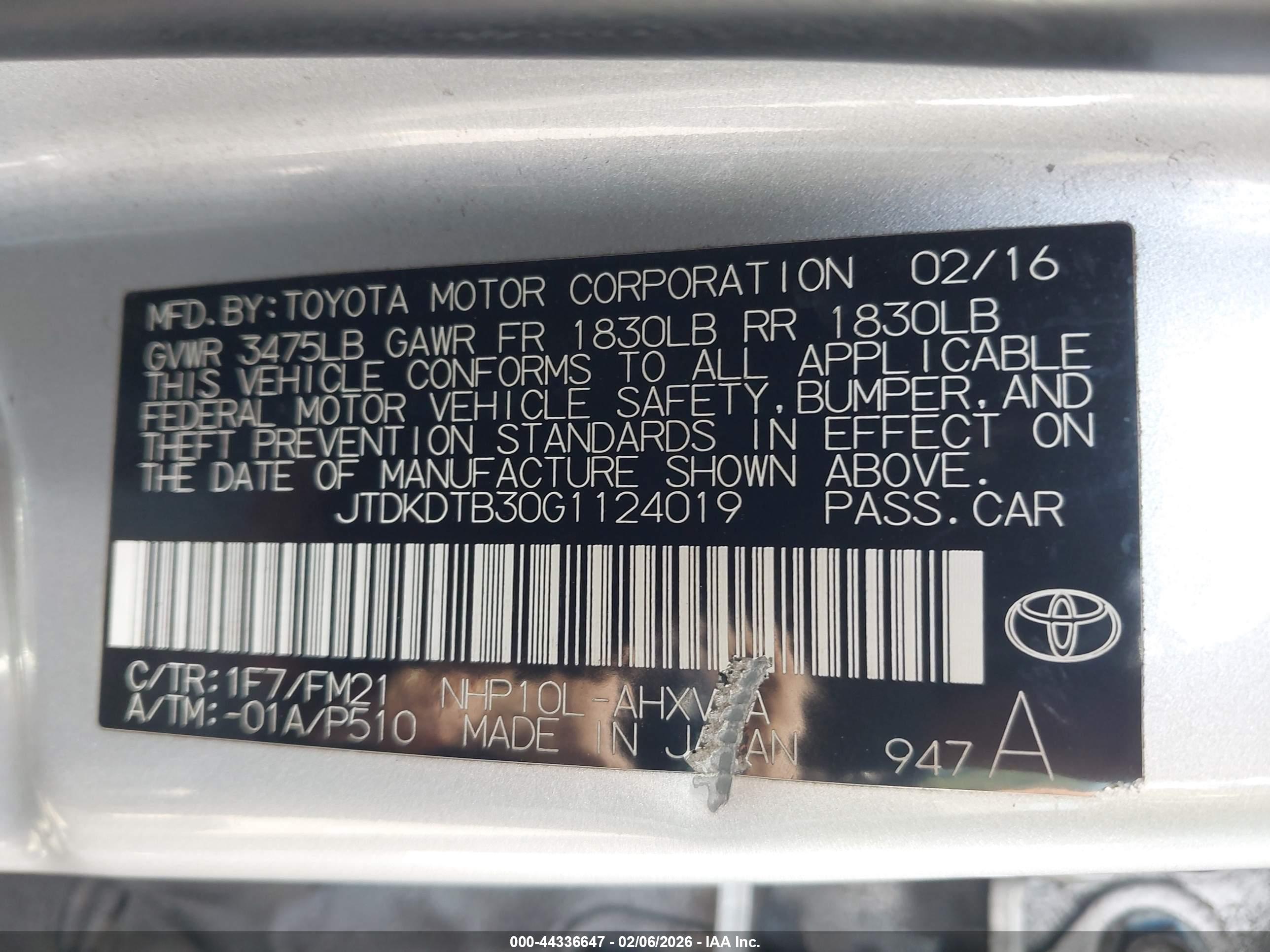 TOYOTA PRIUS image 9