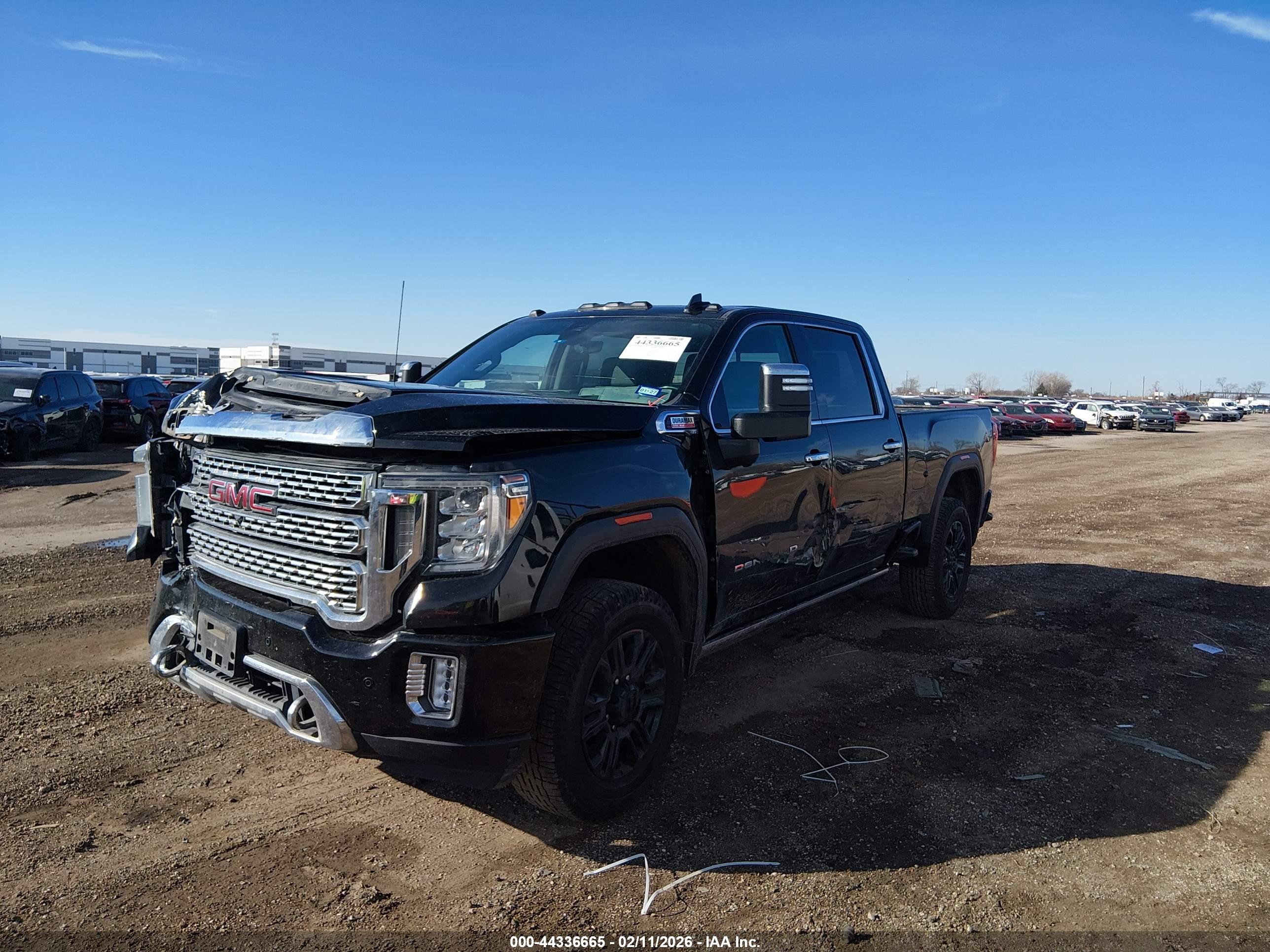 GMC SIERRA image 2