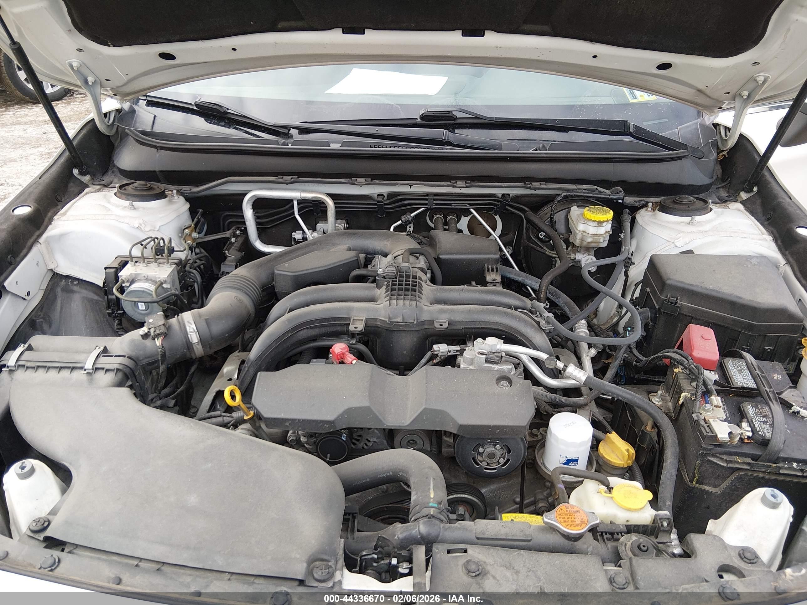 SUBARU OUTBACK image 10