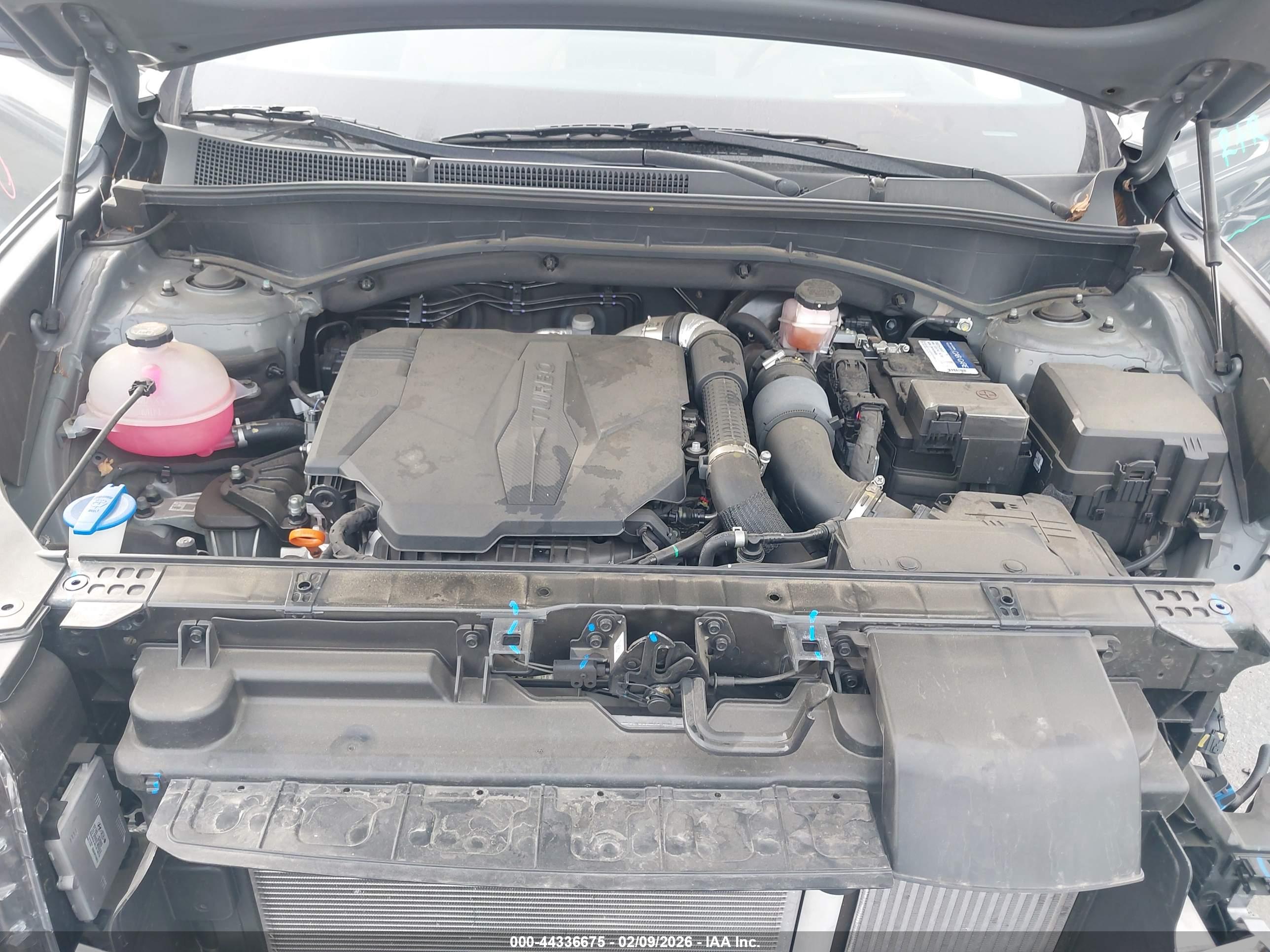 HYUNDAI SANTA image 10