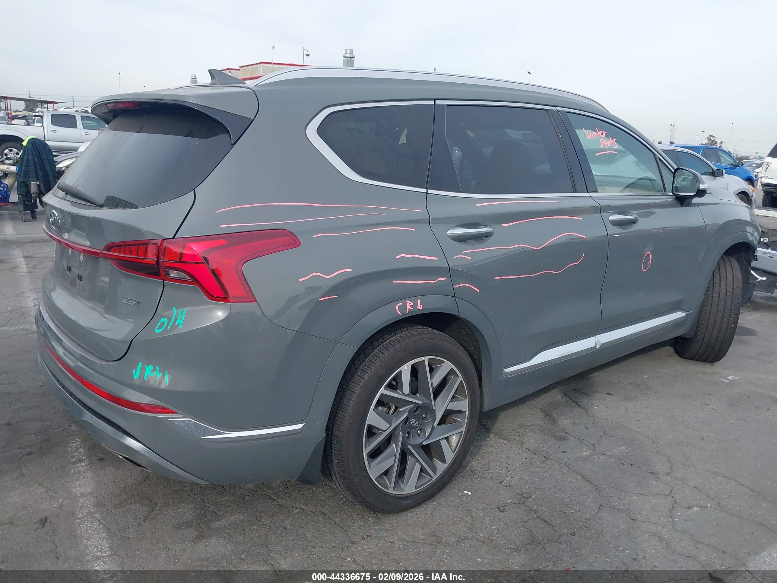 HYUNDAI SANTA image 4
