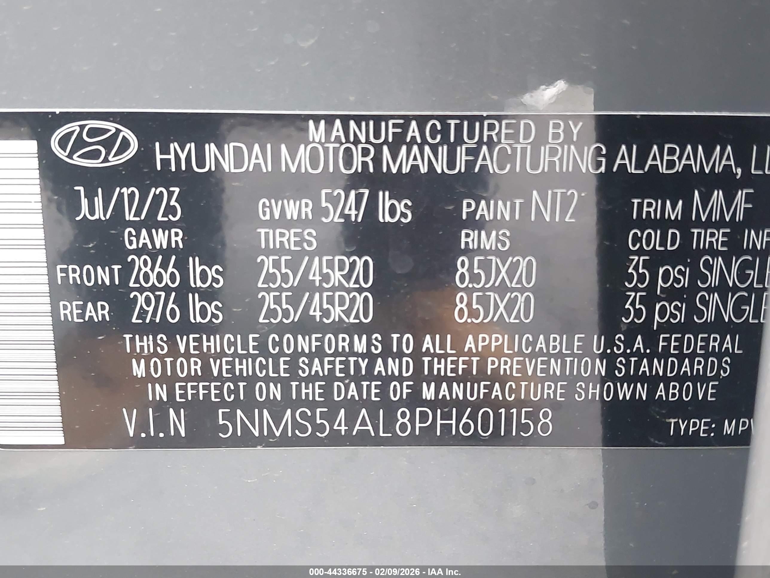 HYUNDAI SANTA image 9
