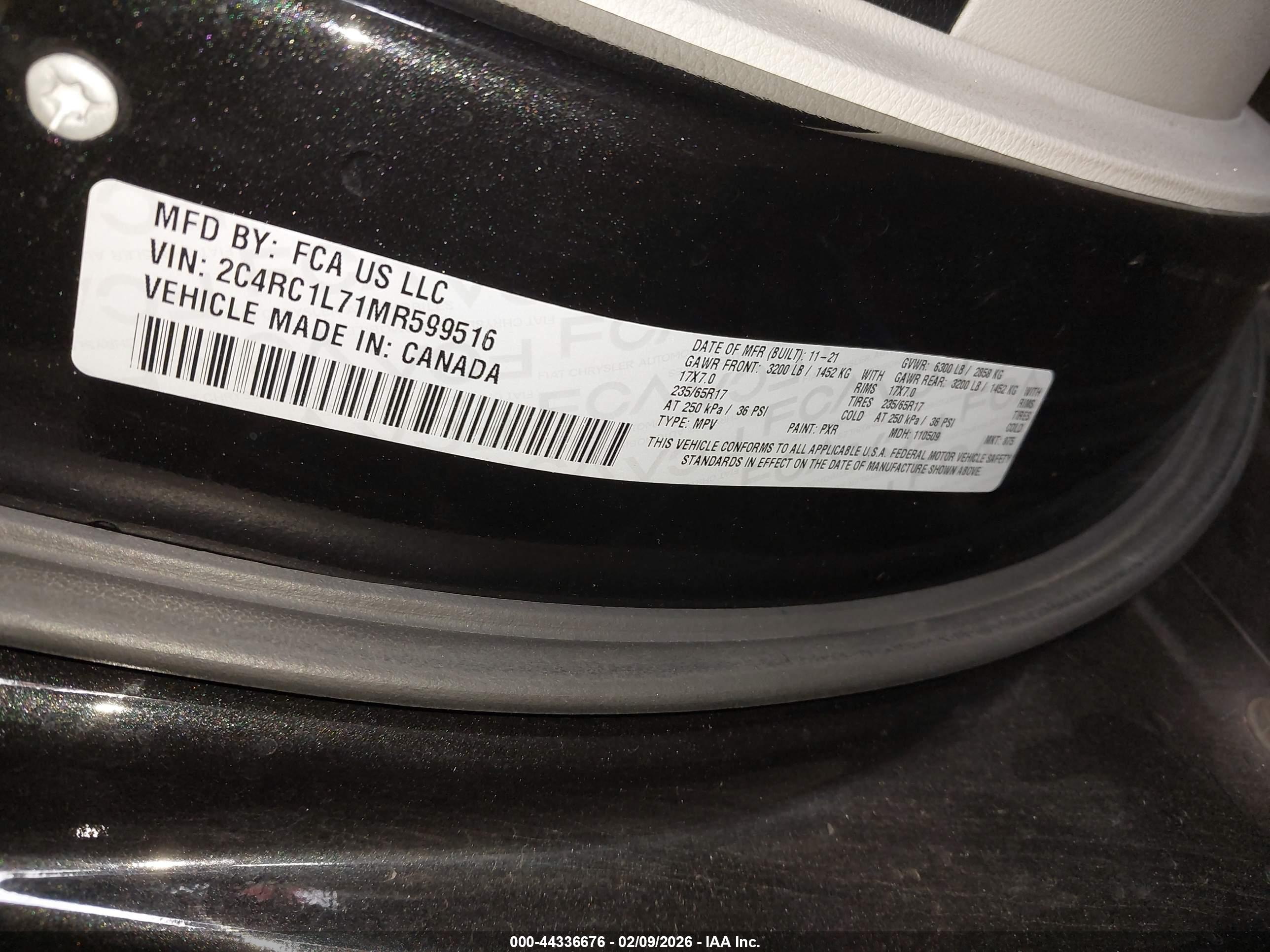 CHRYSLER PACIFICA image 9