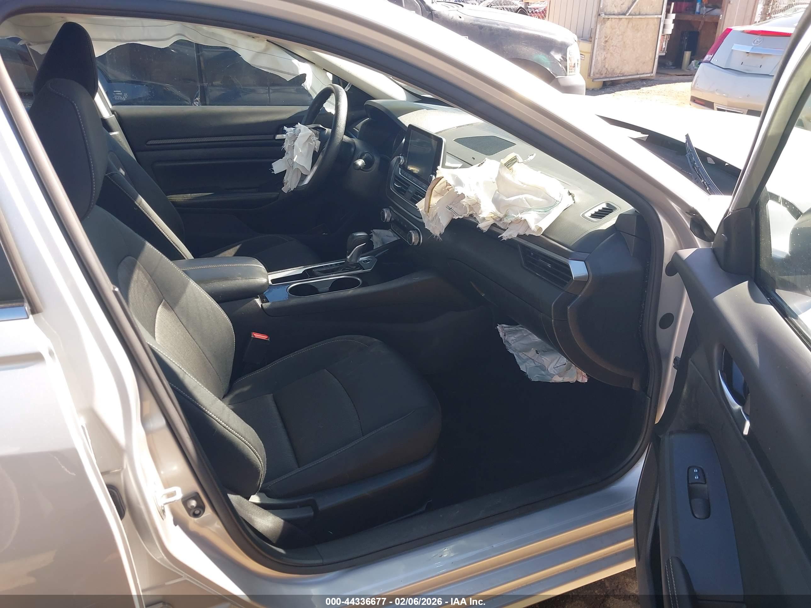 NISSAN ALTIMA image 5