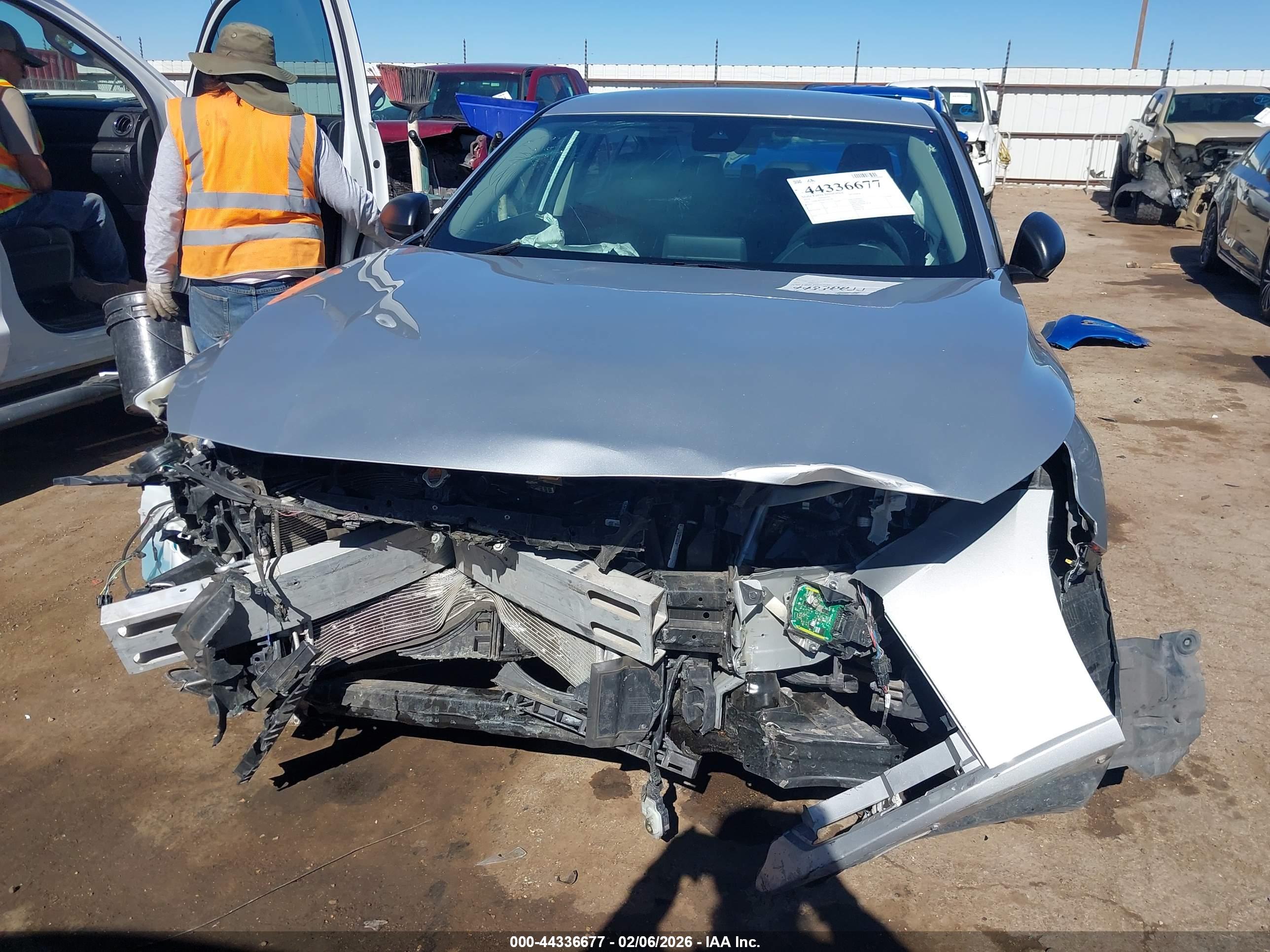 NISSAN ALTIMA image 6