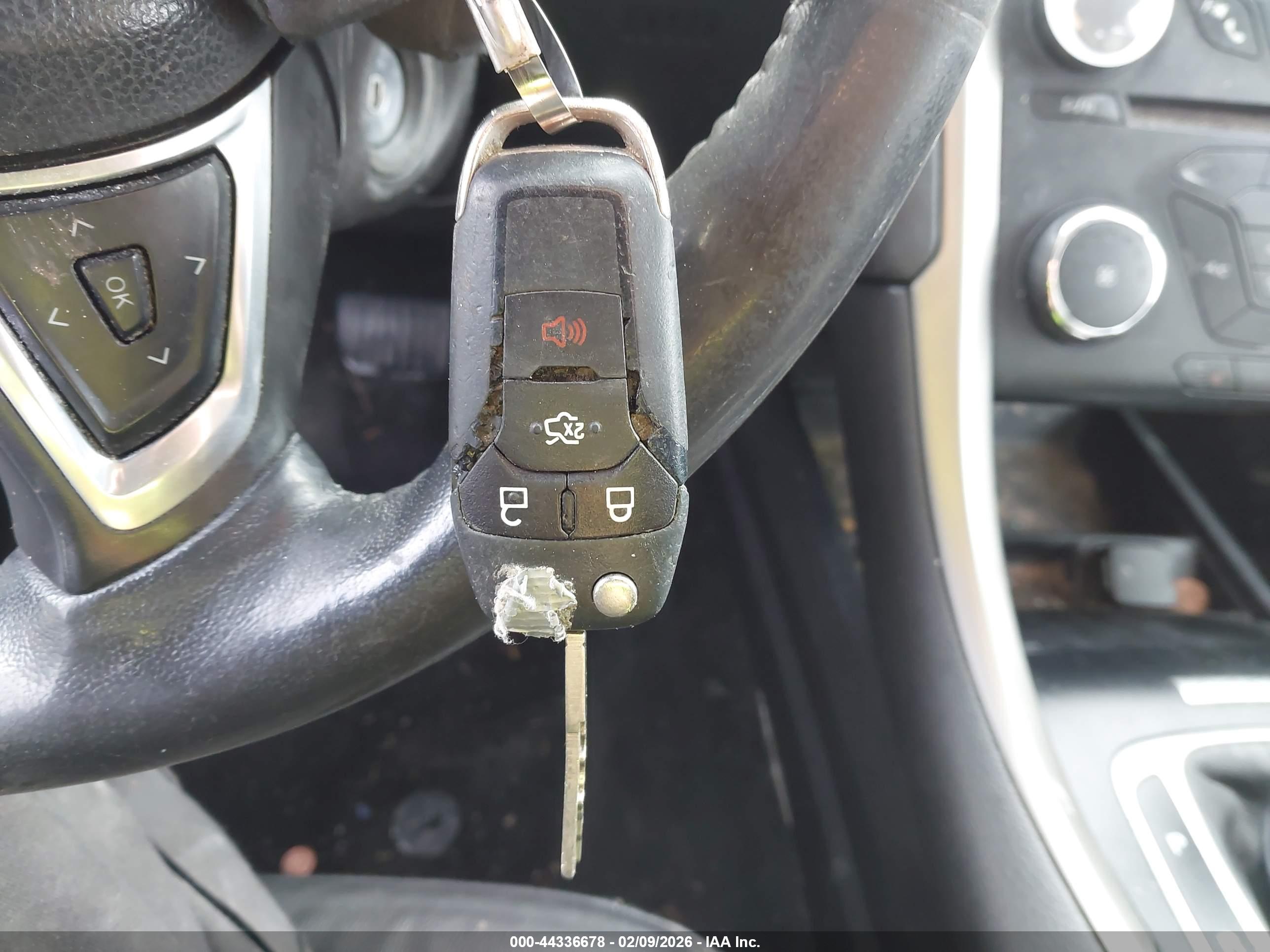 FORD FUSION image 11