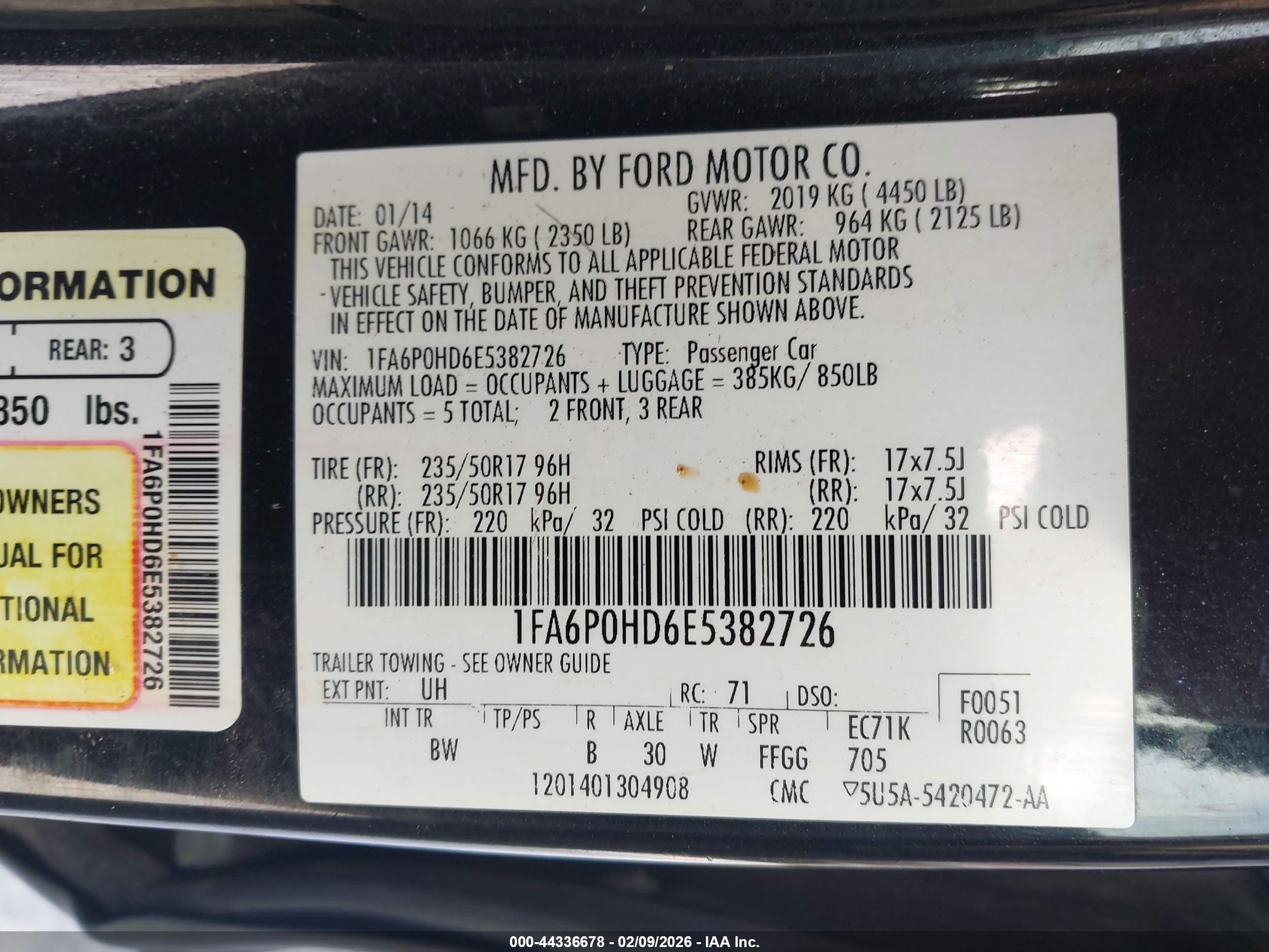 FORD FUSION image 9