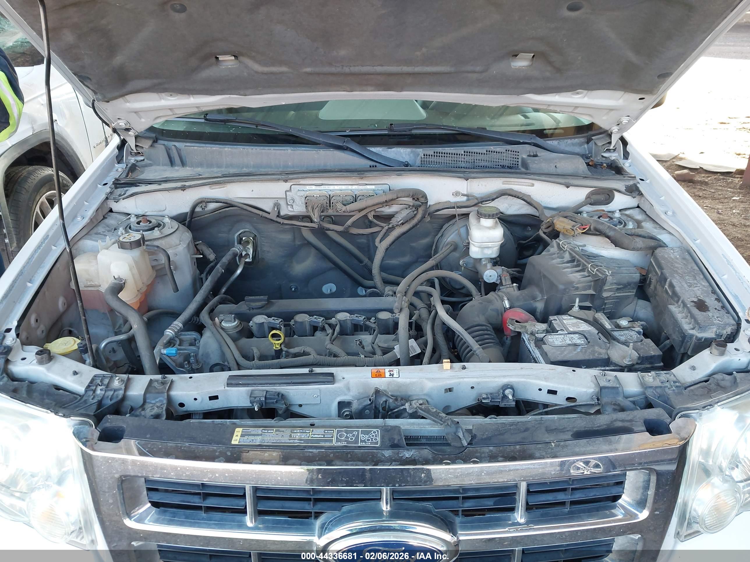 FORD ESCAPE image 10