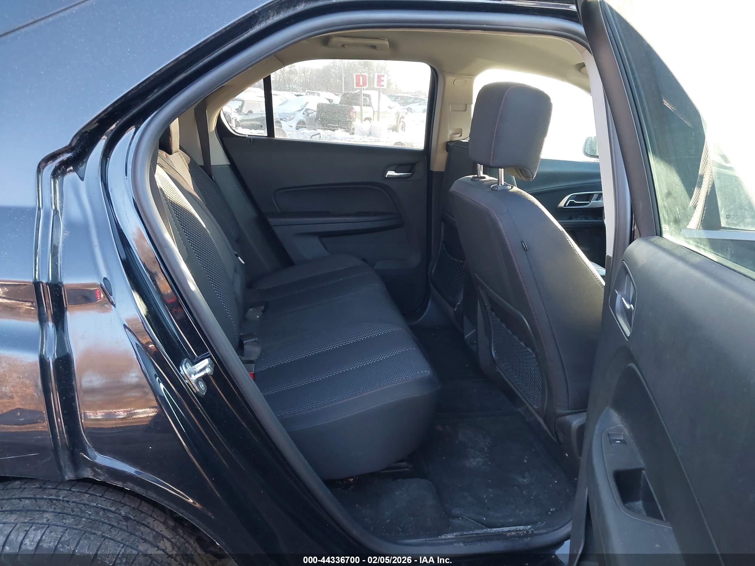 CHEVROLET EQUINOX image 8