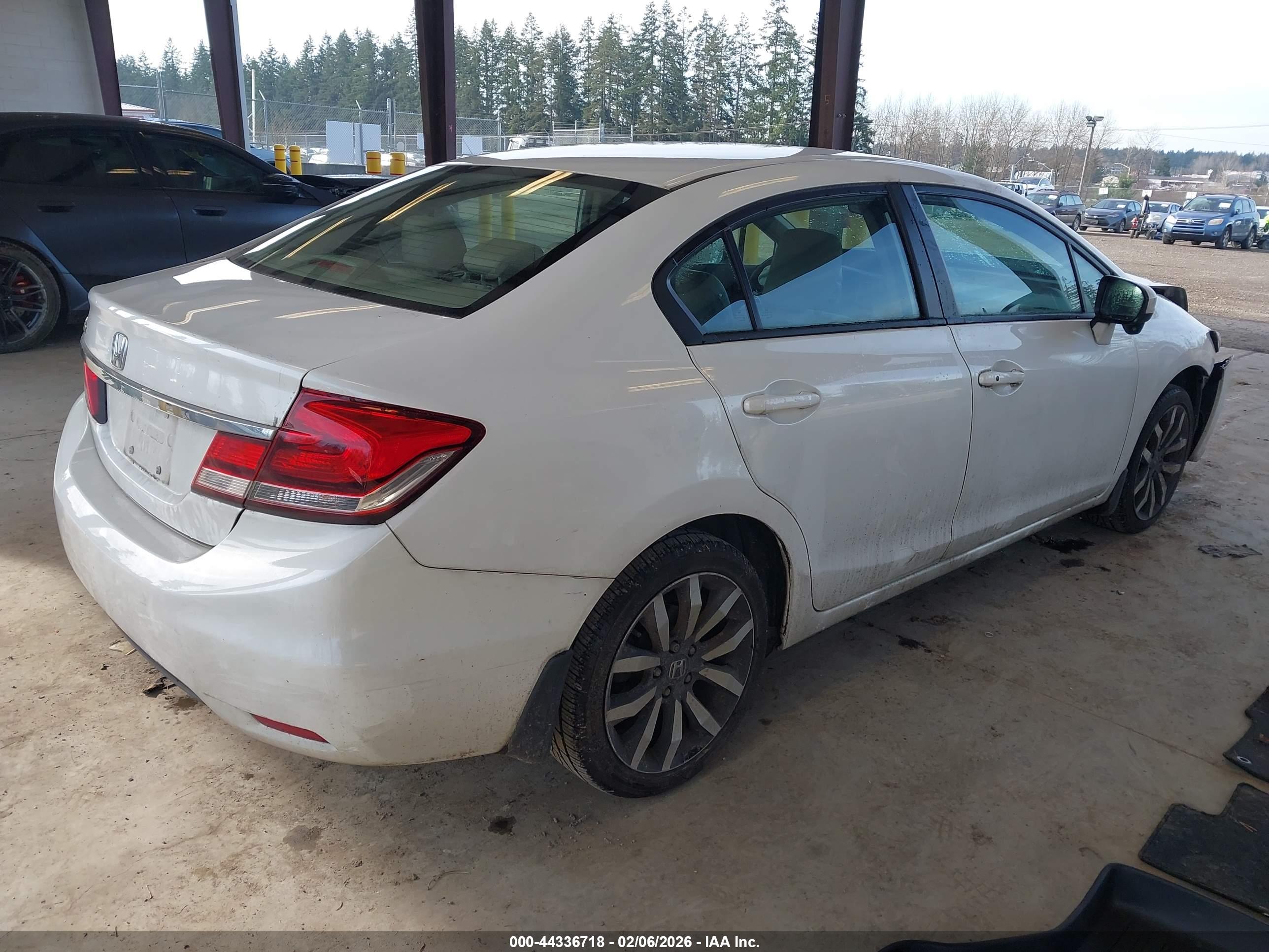 HONDA CIVIC image 4