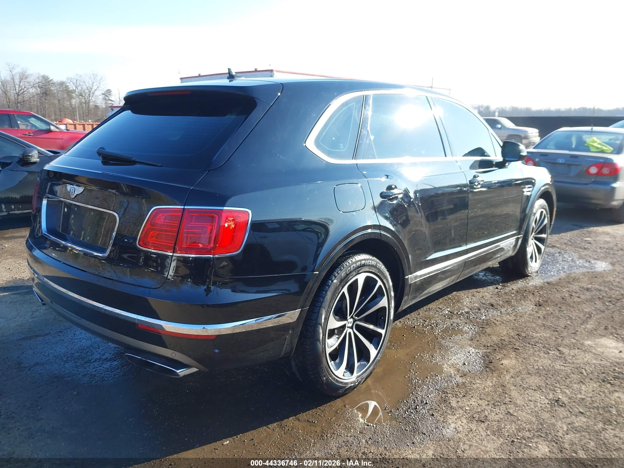 BENTLEY BENTAYGA image 4