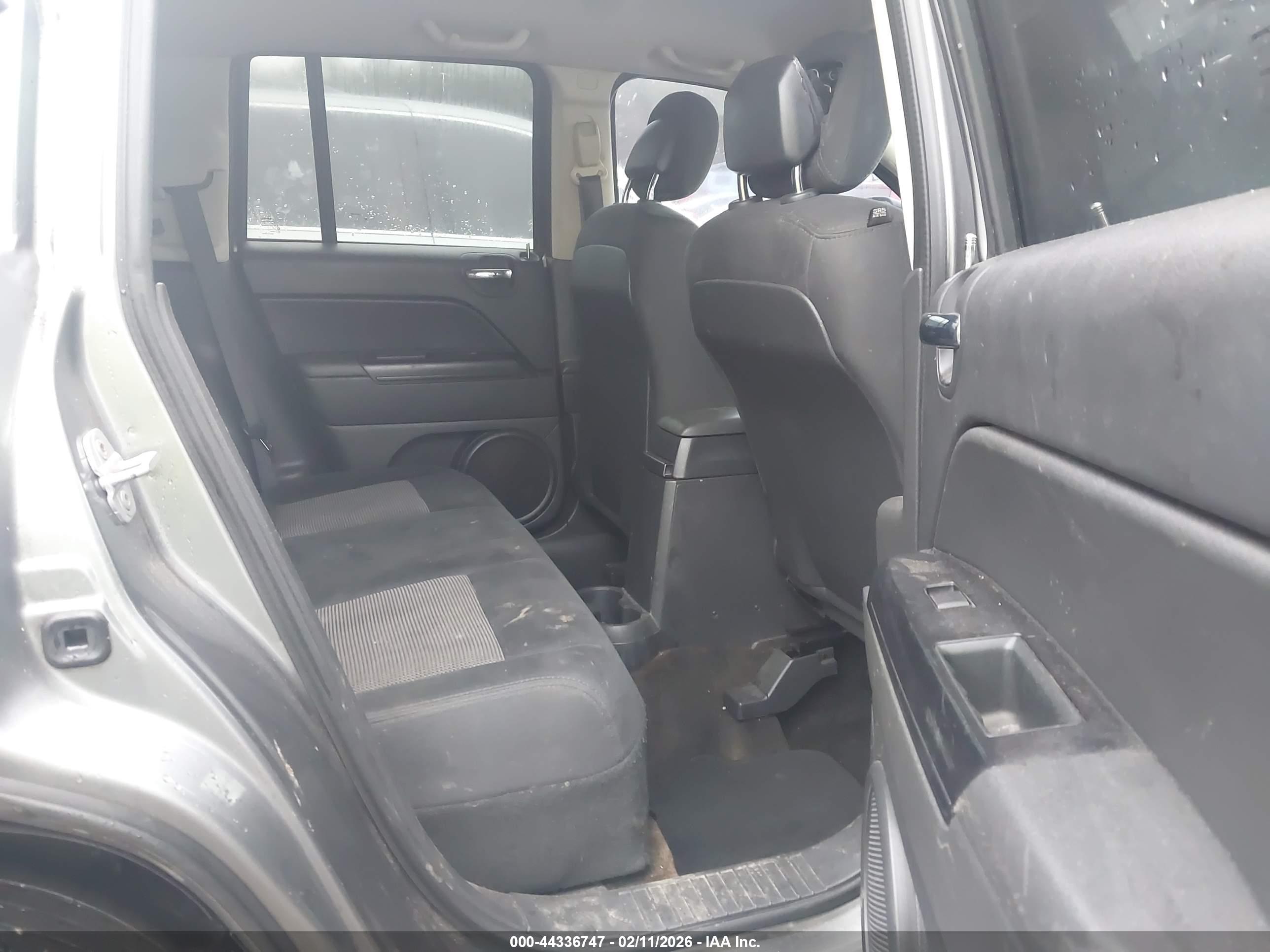 JEEP COMPASS image 8