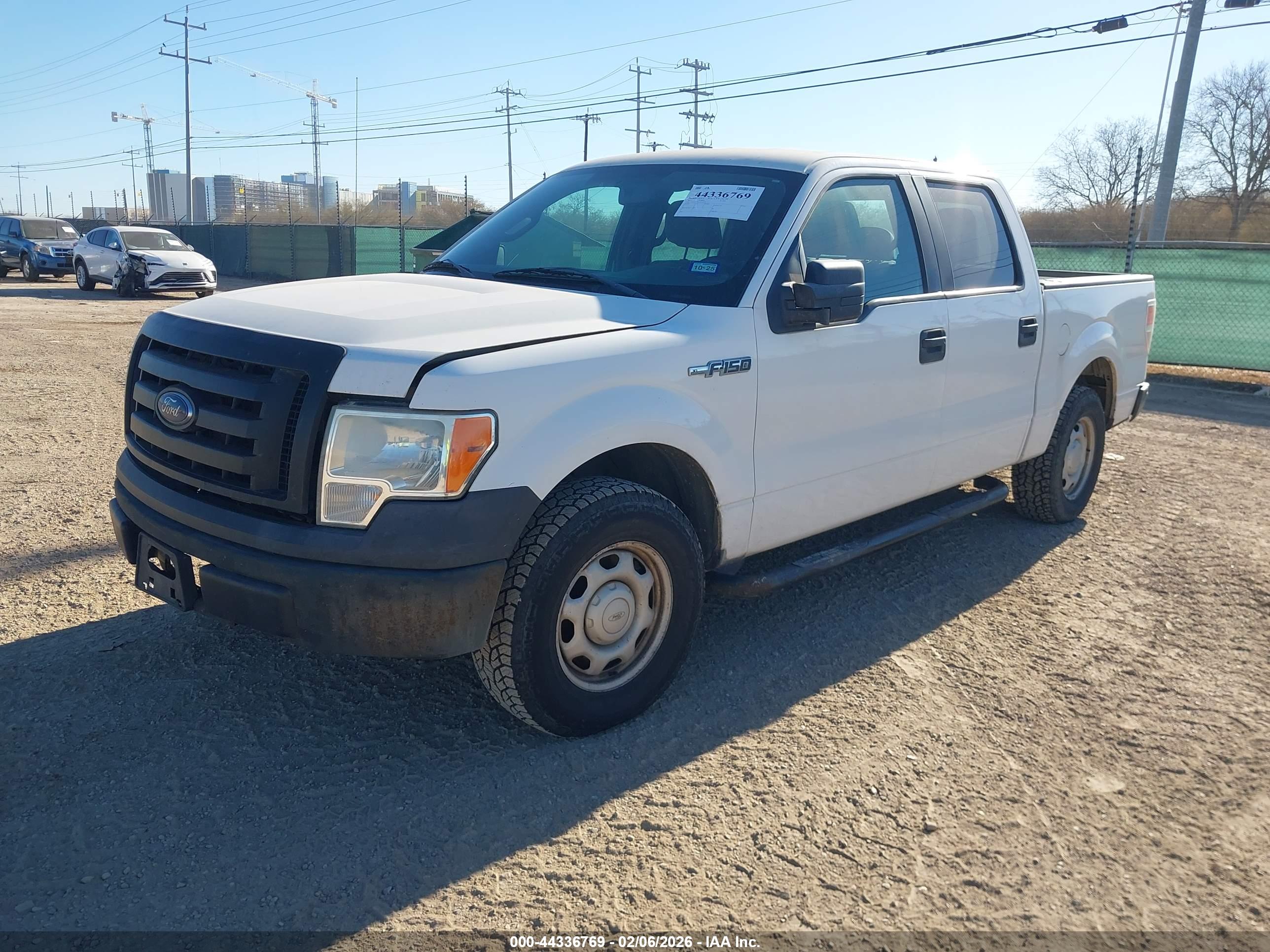 FORD F-150 image 2