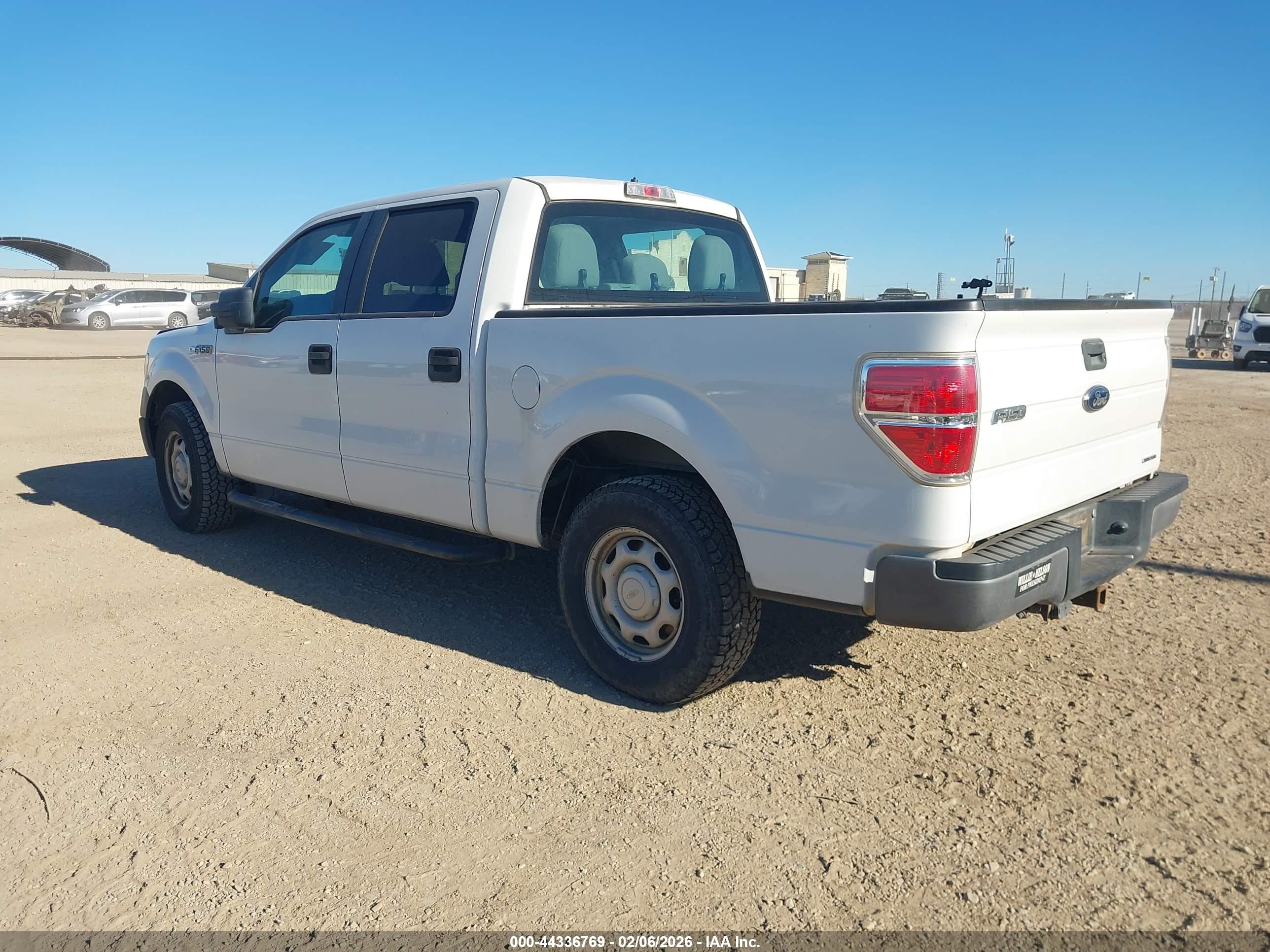 FORD F-150 image 3
