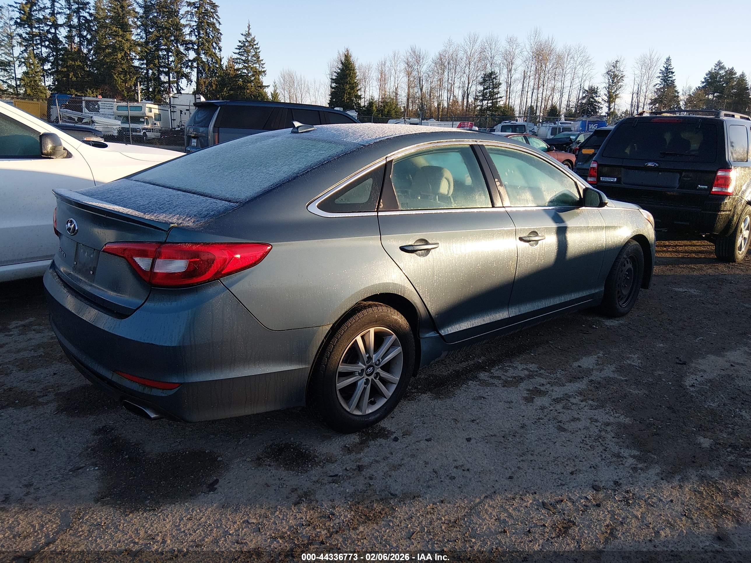 HYUNDAI SONATA image 4