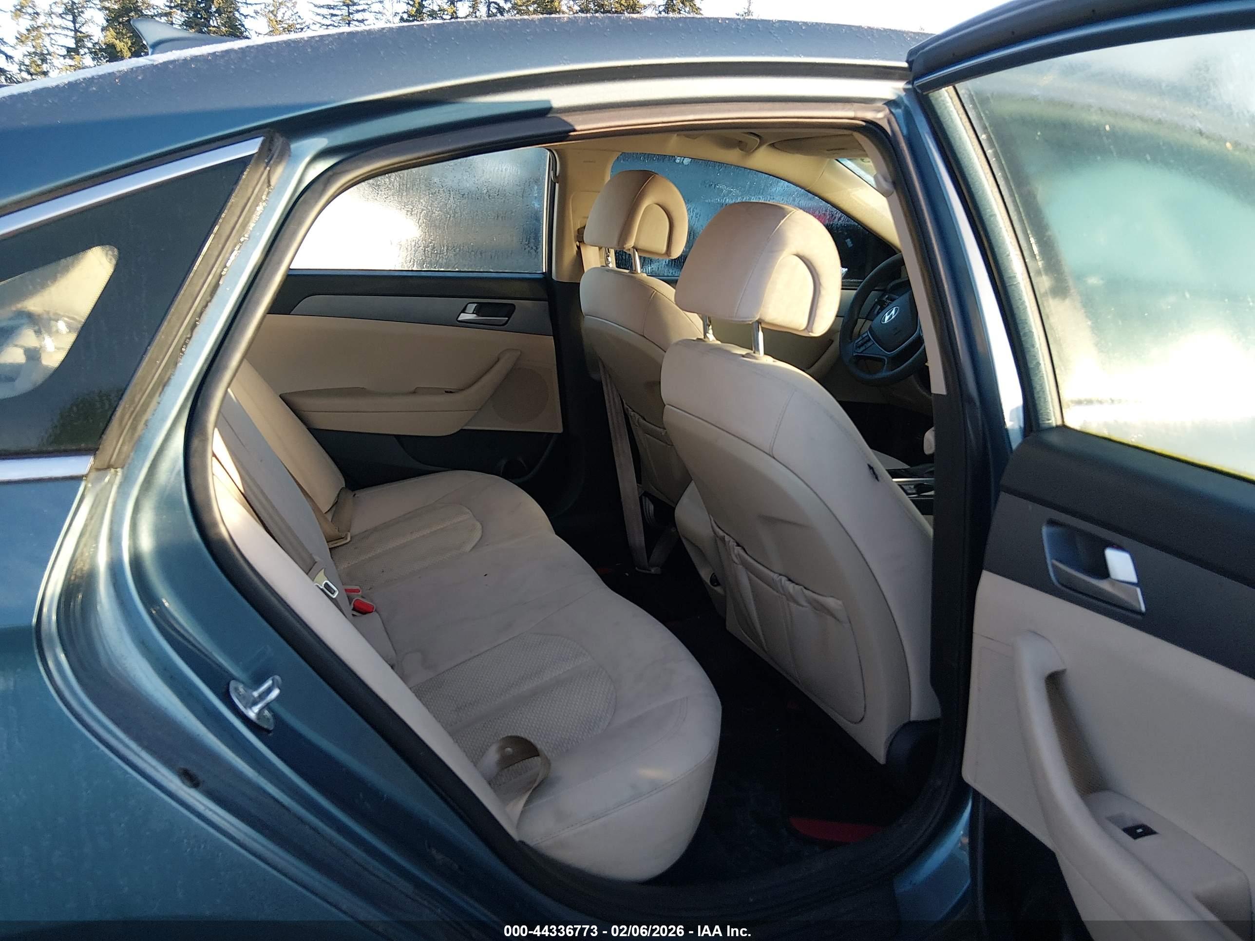 HYUNDAI SONATA image 8