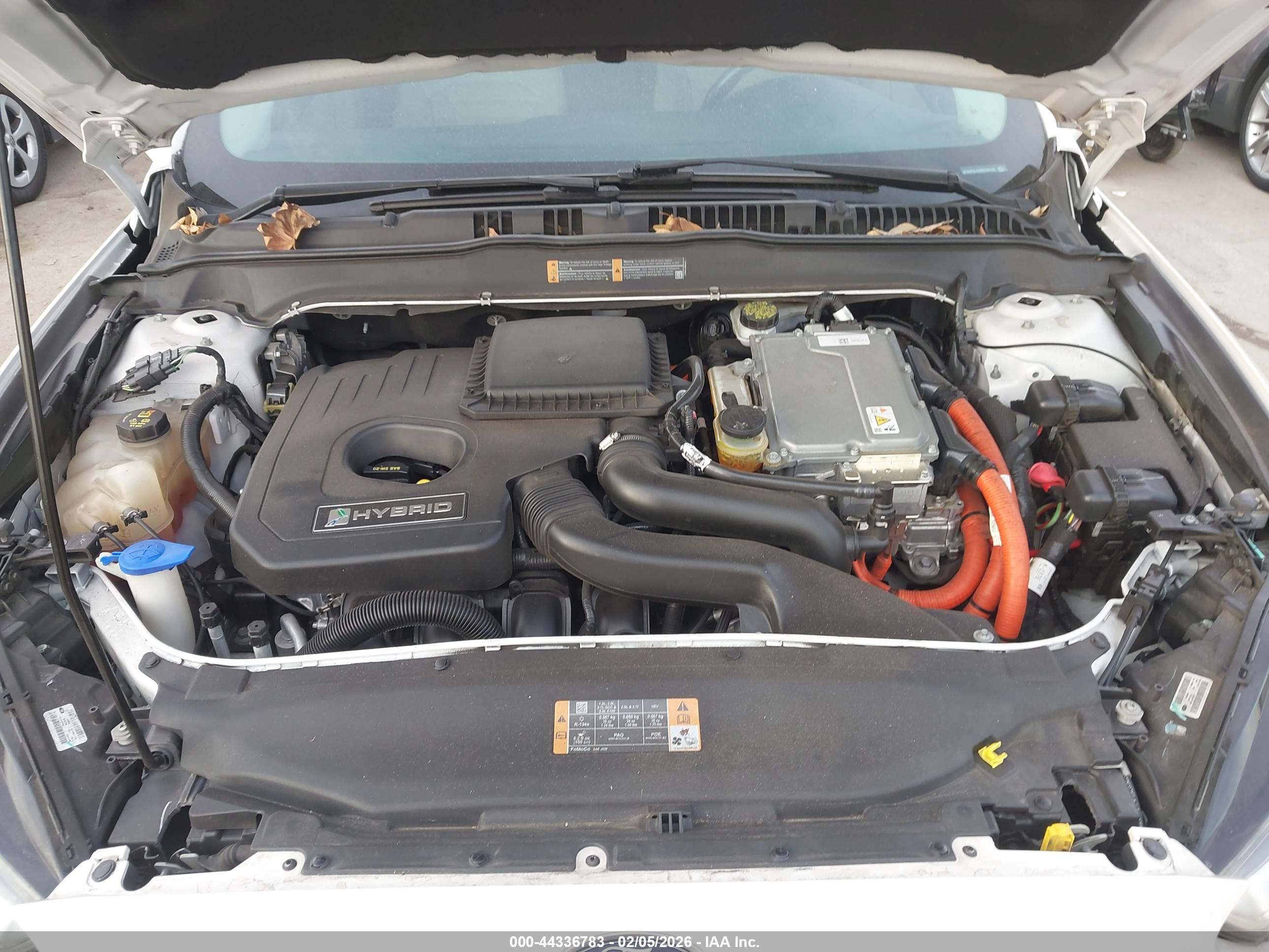 FORD FUSION image 10