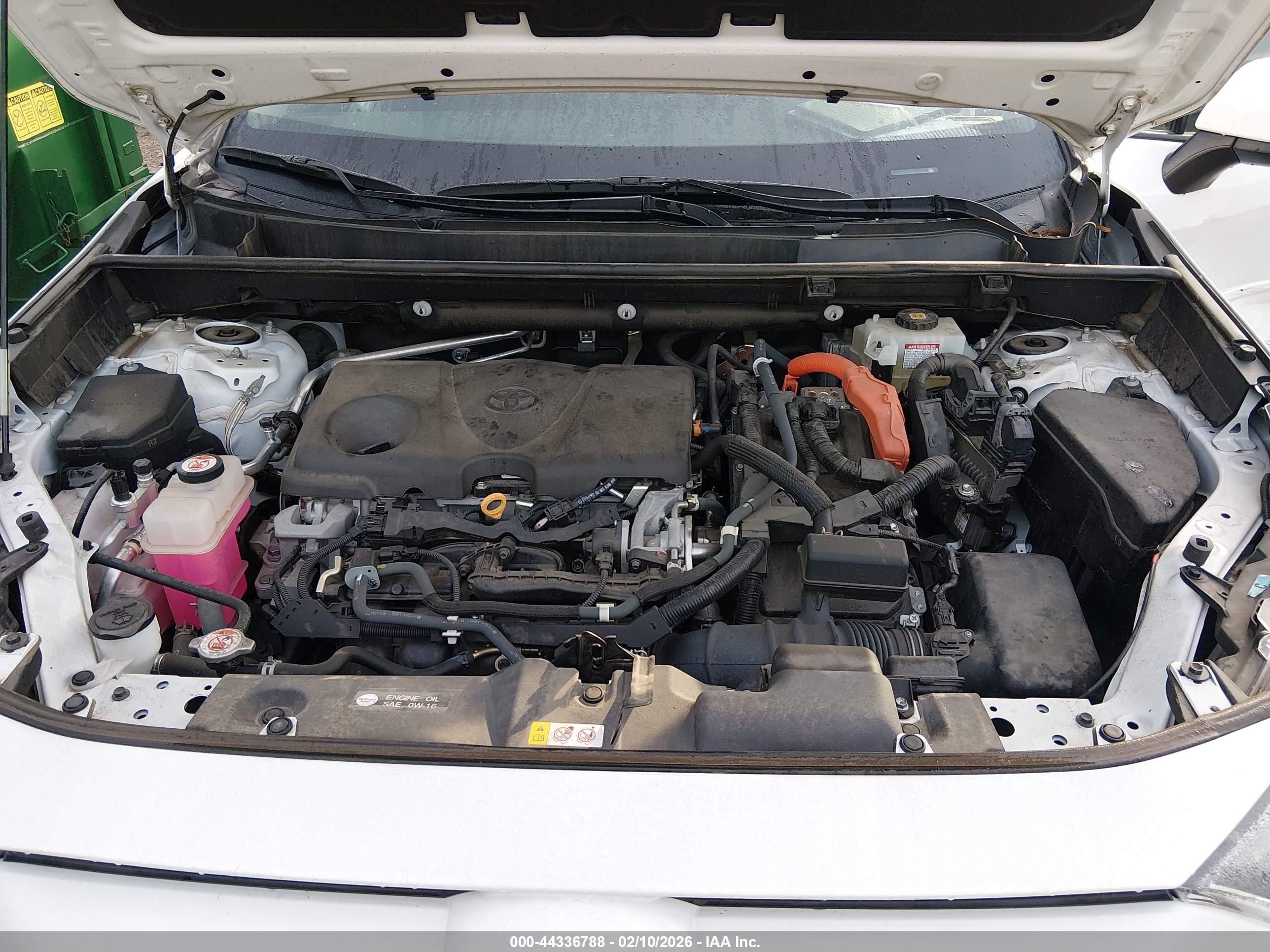 TOYOTA RAV4 image 10