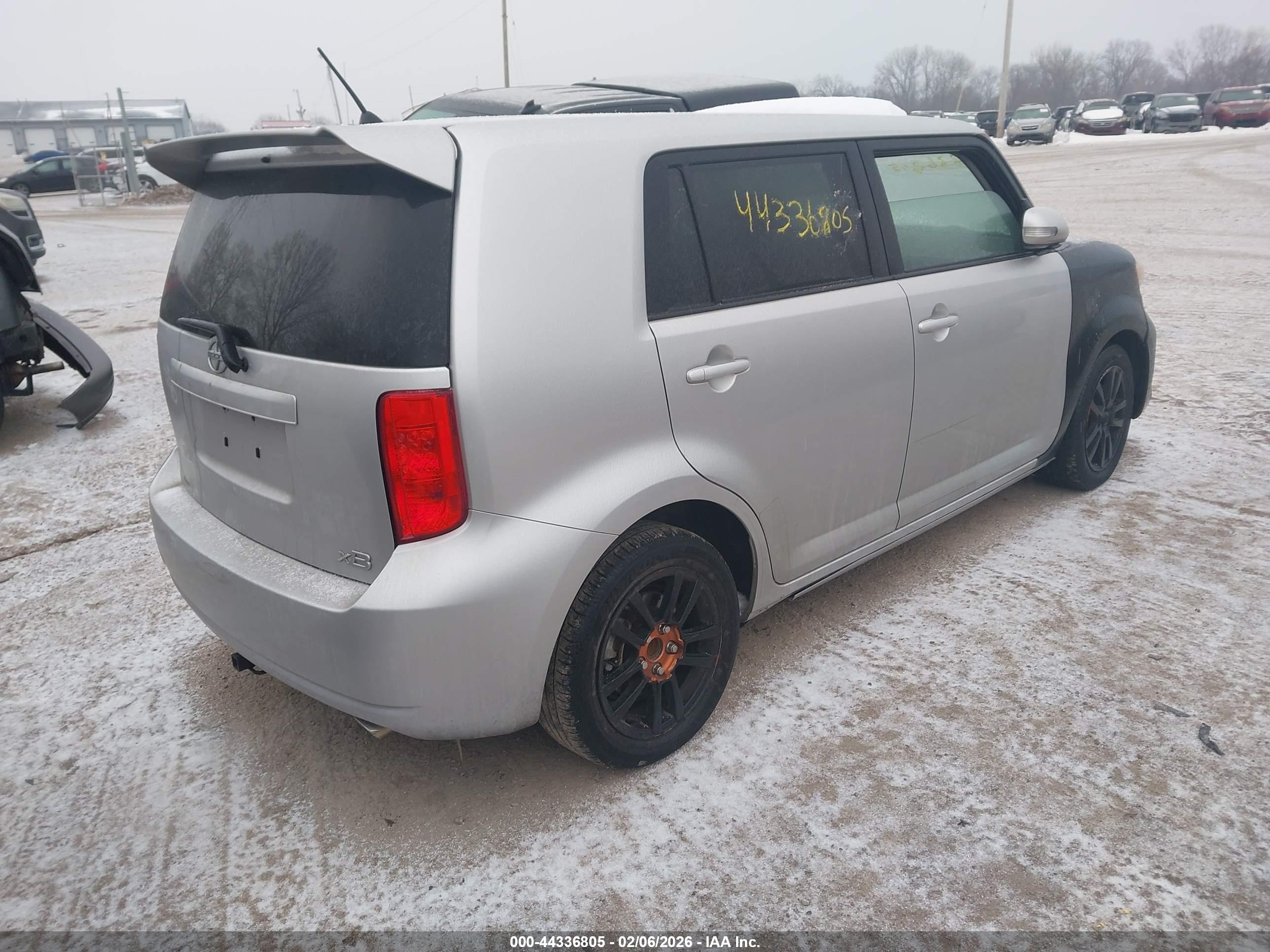 SCION XB image 4