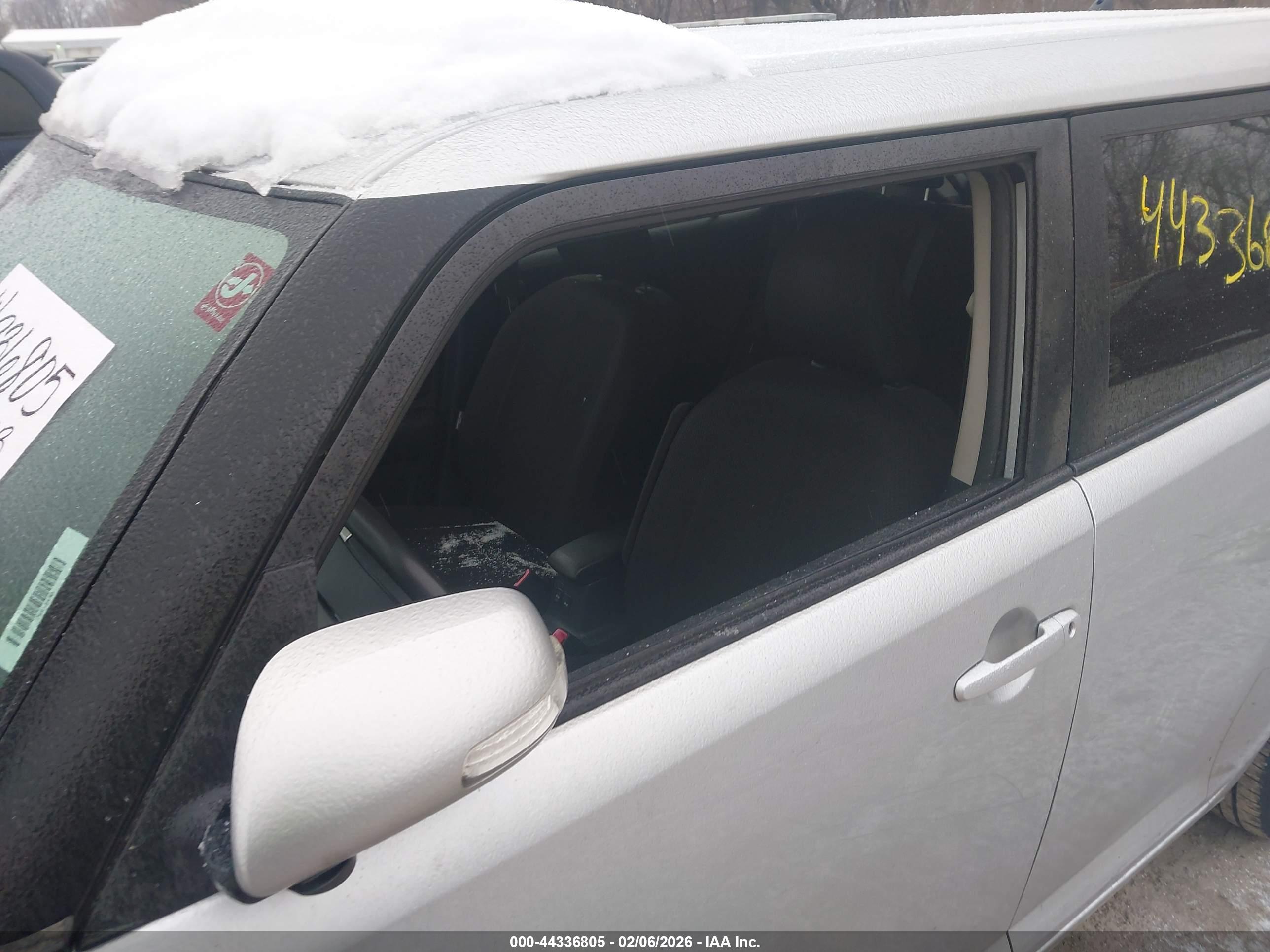 SCION XB image 6