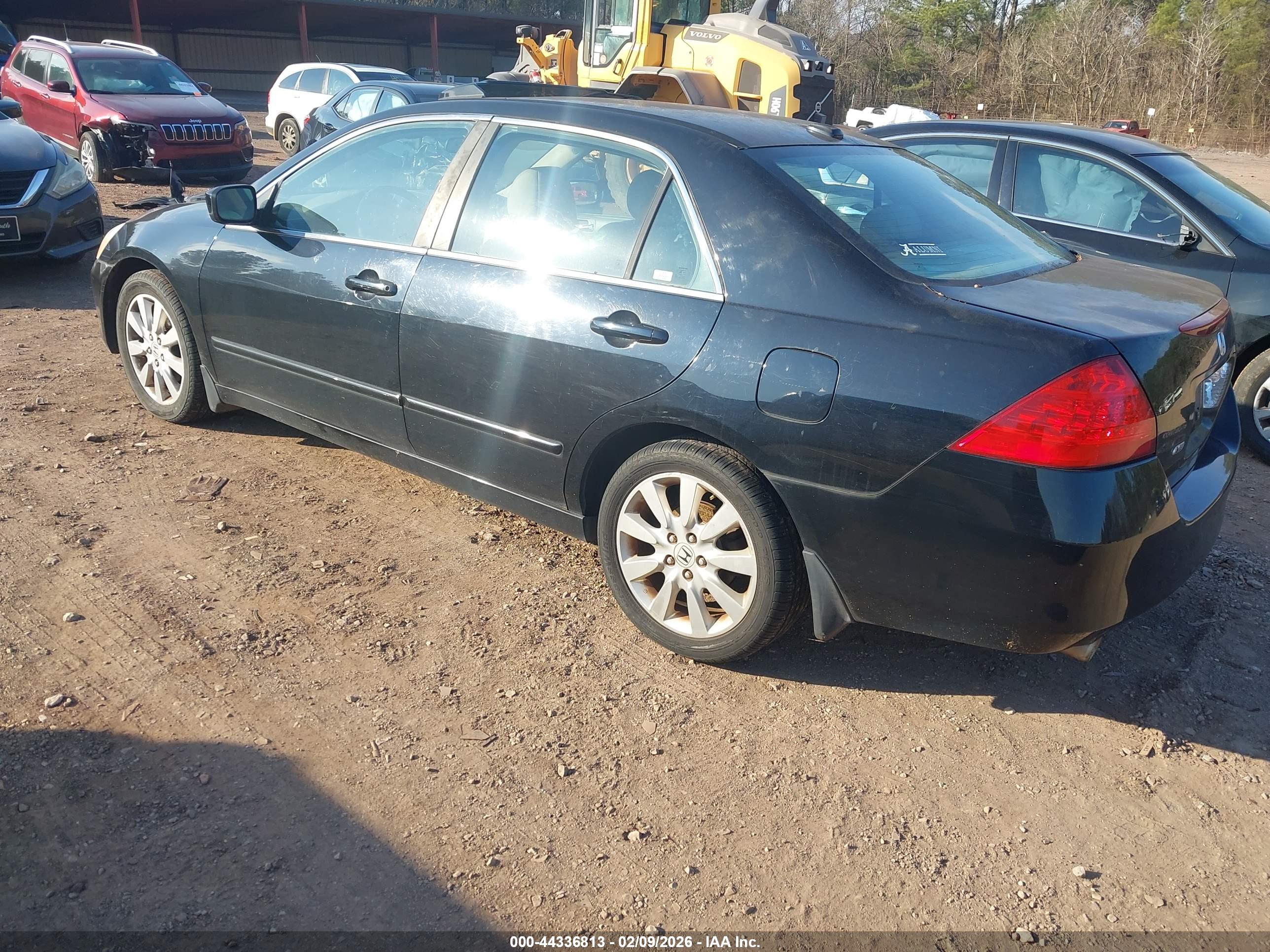 HONDA ACCORD image 3