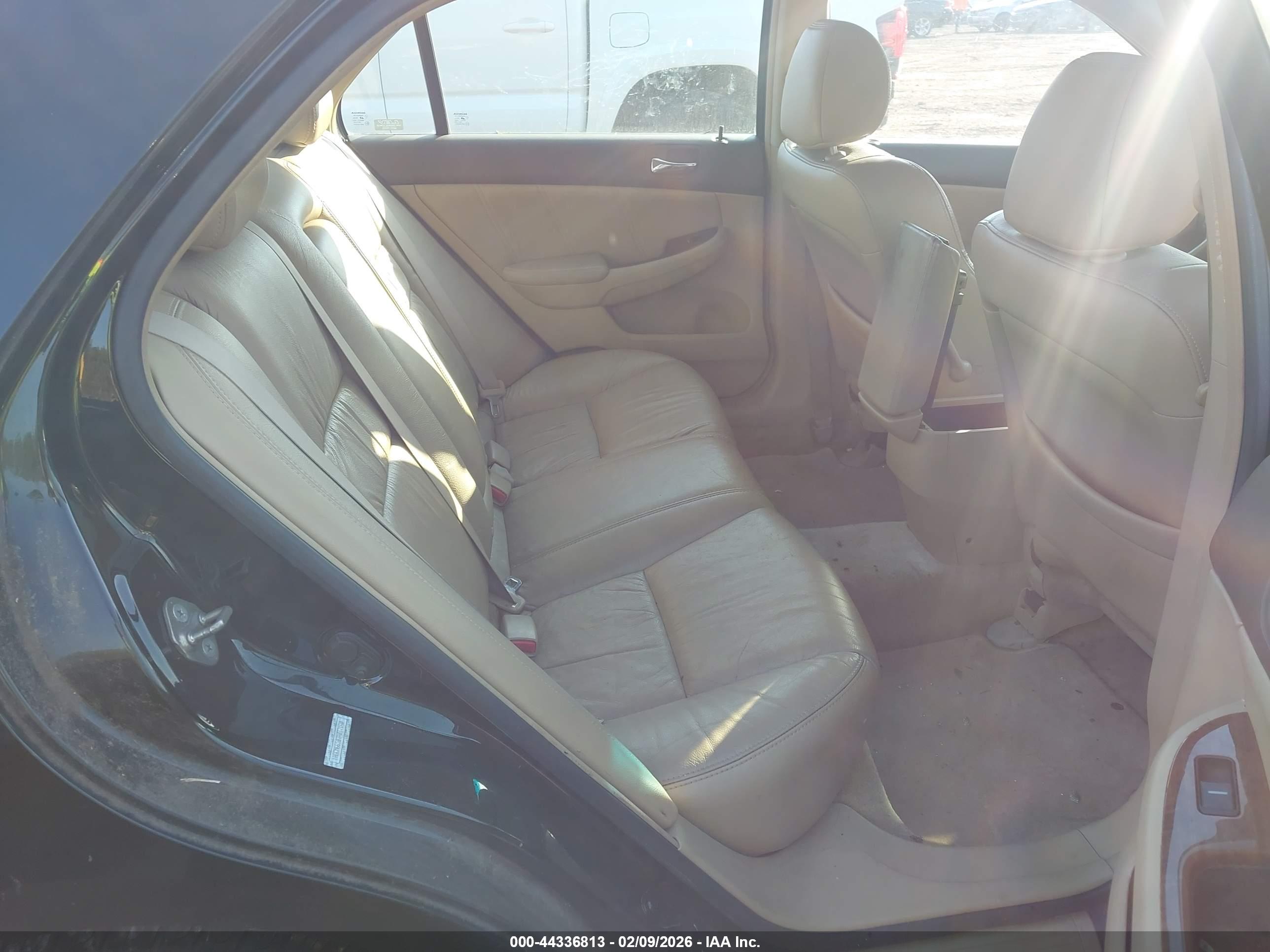 HONDA ACCORD image 8