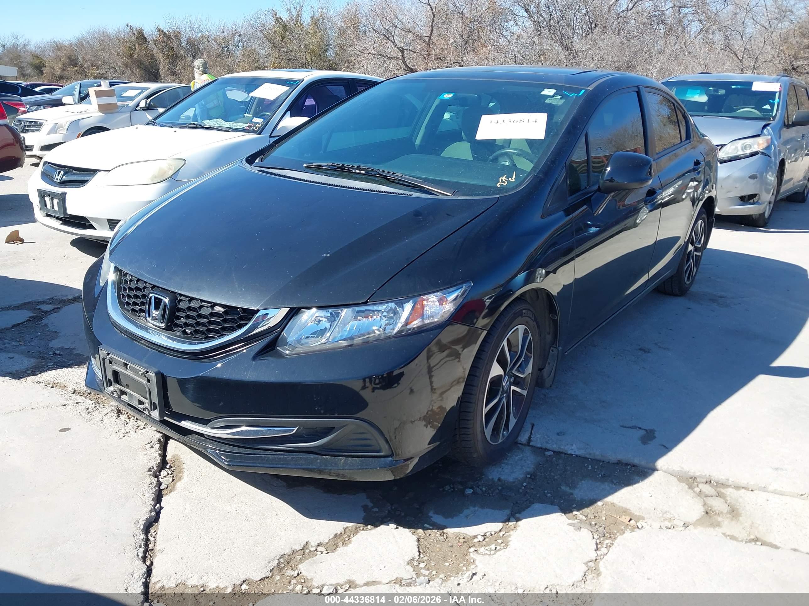HONDA CIVIC image 2