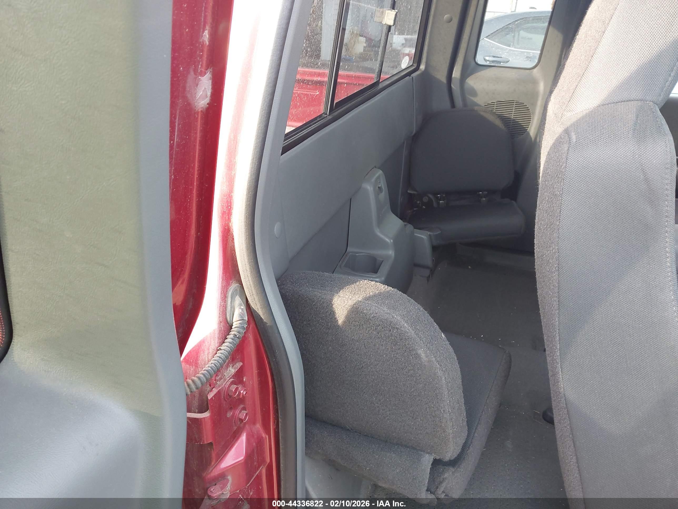 FORD RANGER image 8