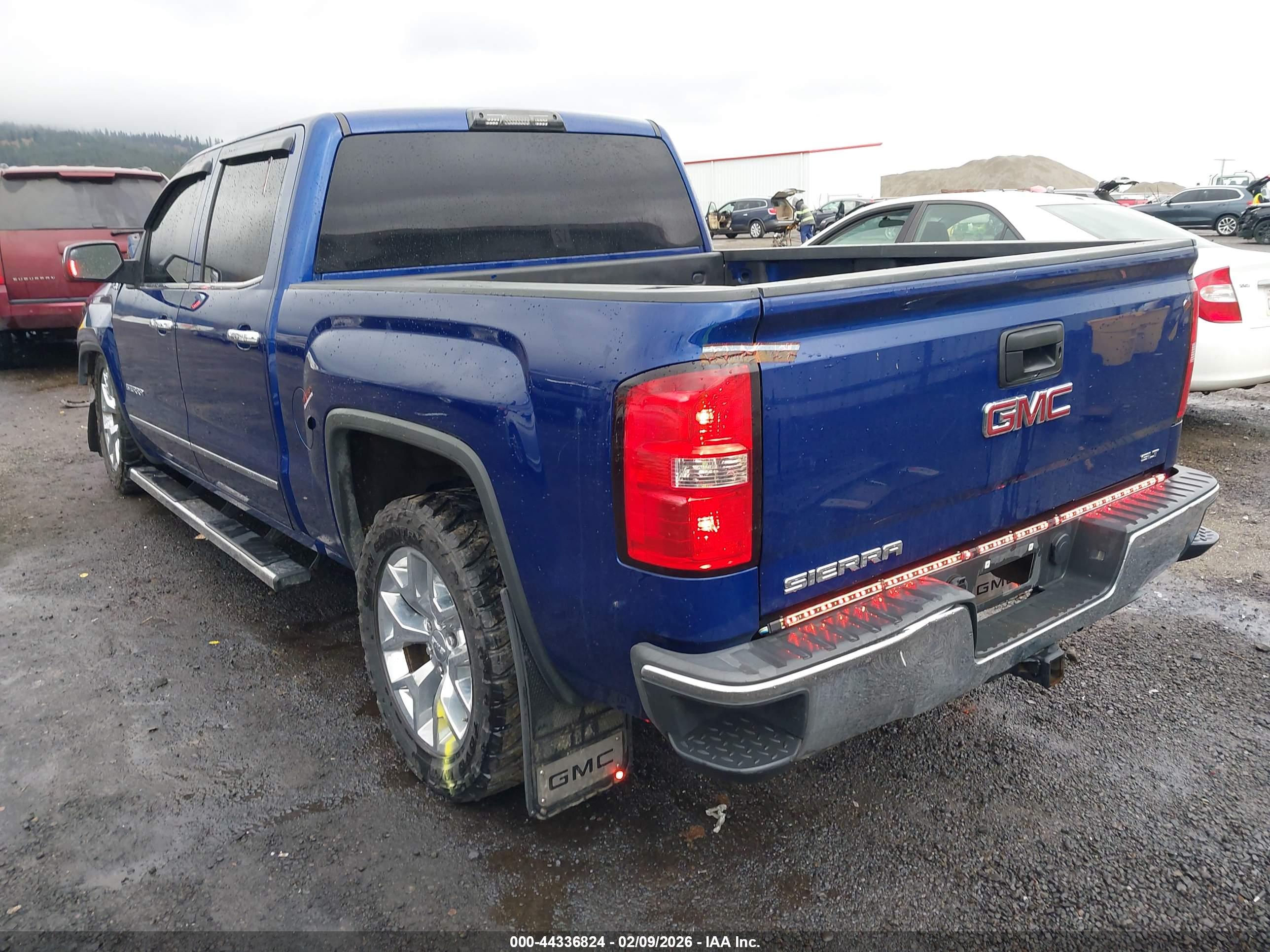 GMC SIERRA image 3