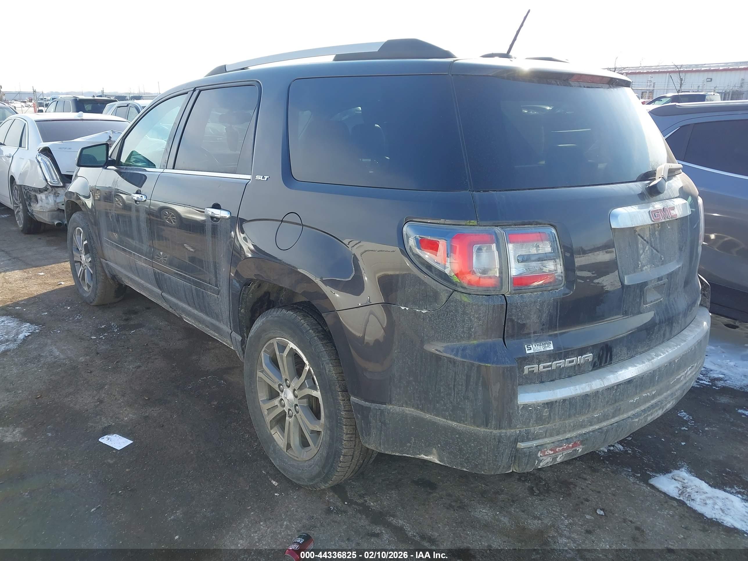 GMC ACADIA image 3