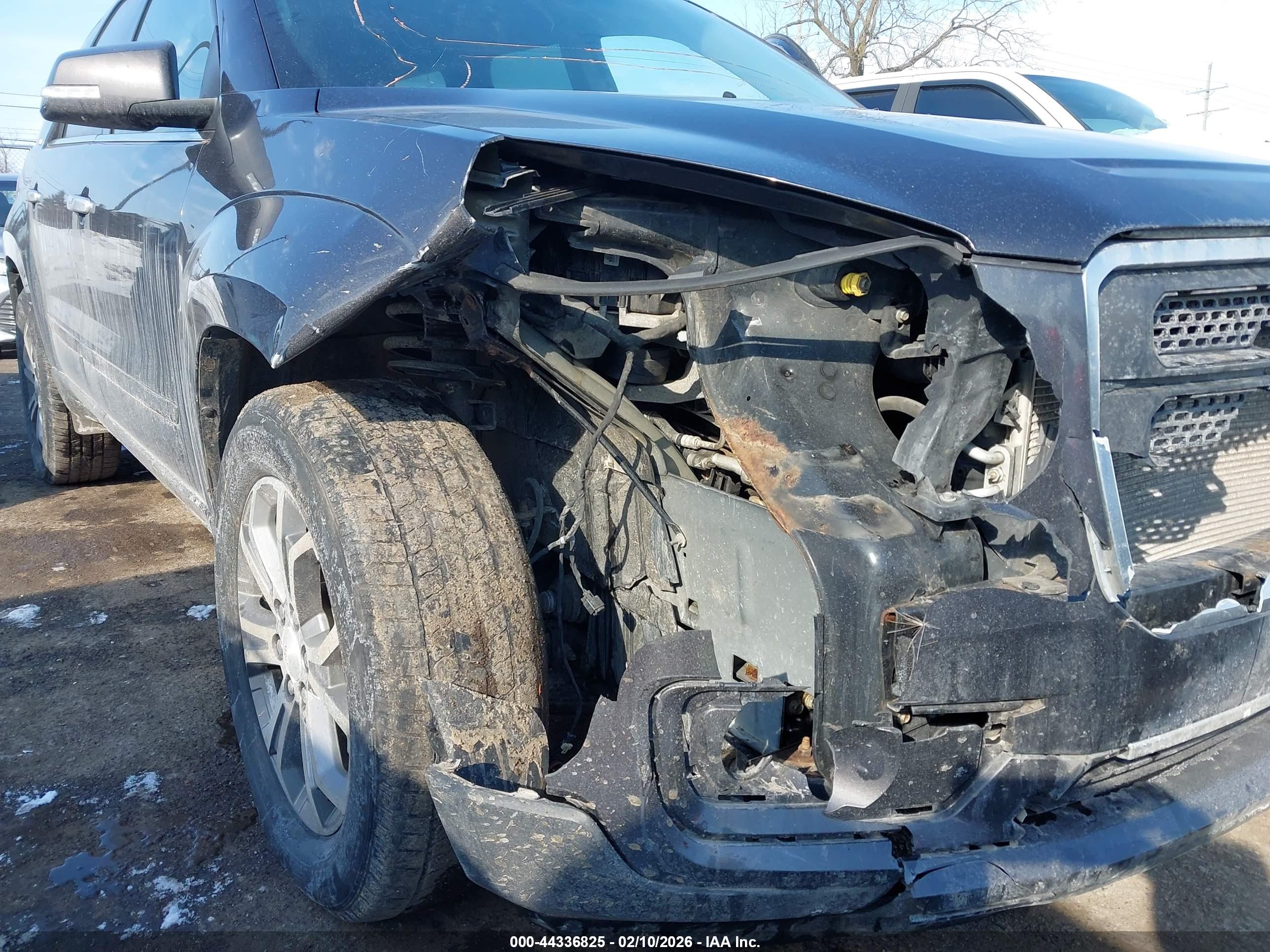 GMC ACADIA image 6
