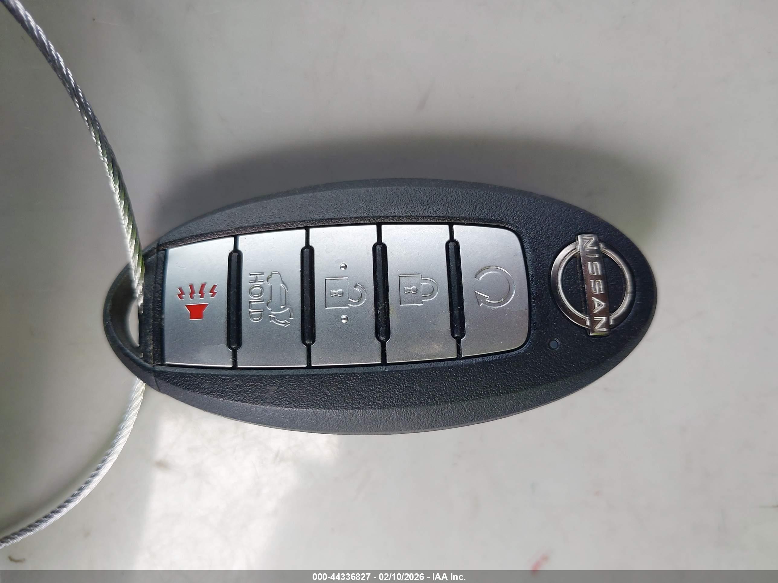 NISSAN ROGUE image 11