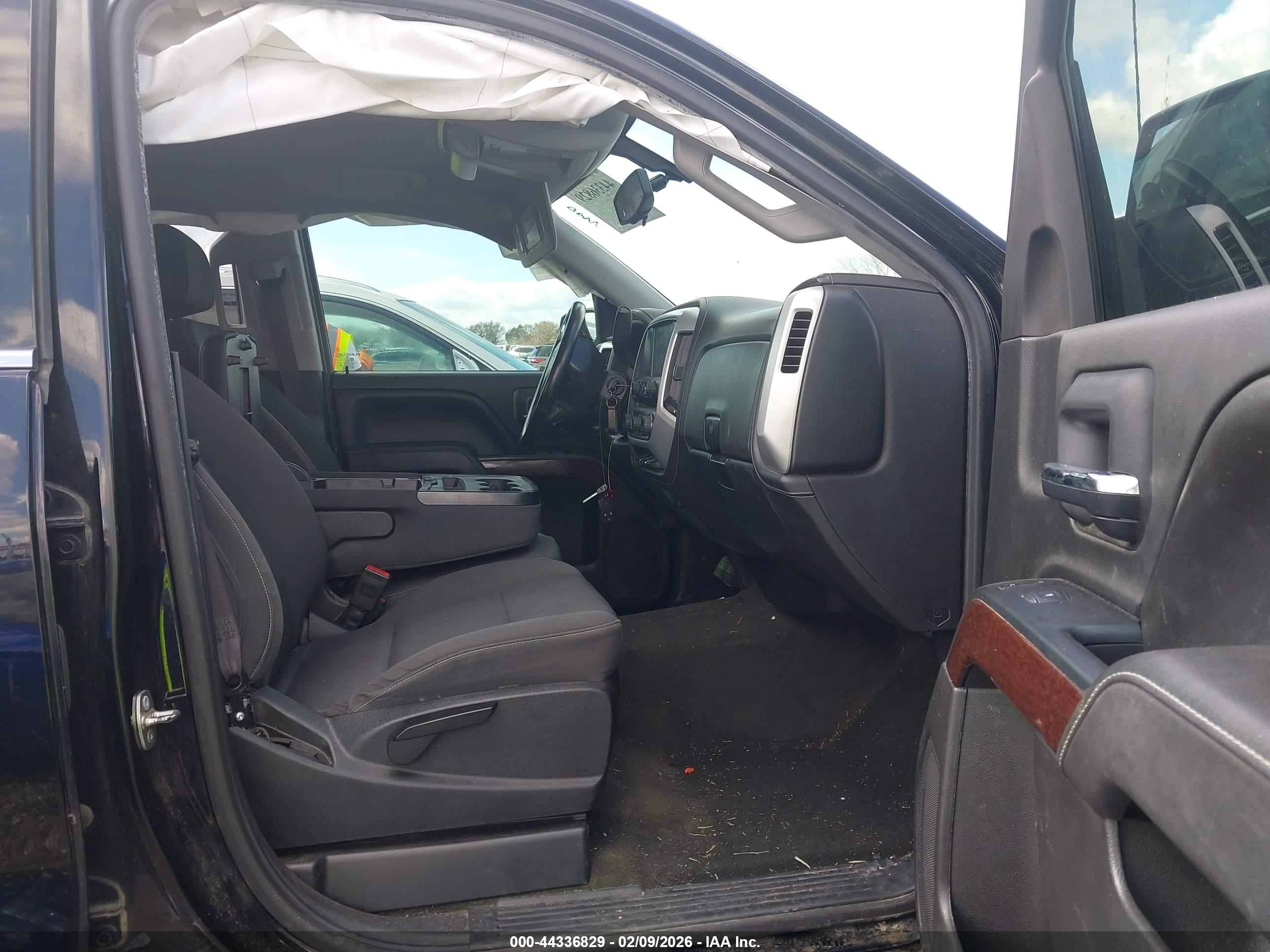 GMC SIERRA image 5