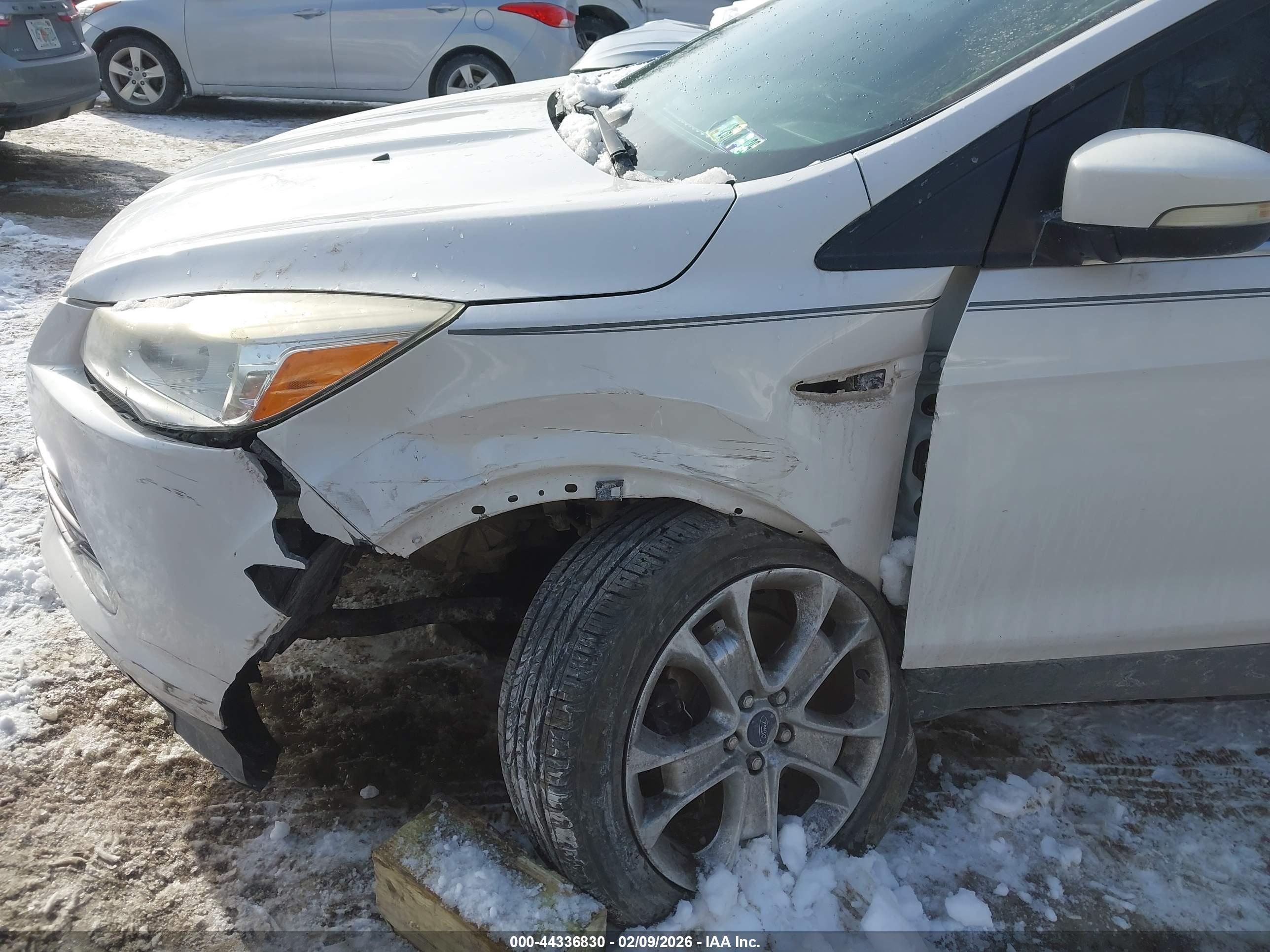 FORD ESCAPE image 6