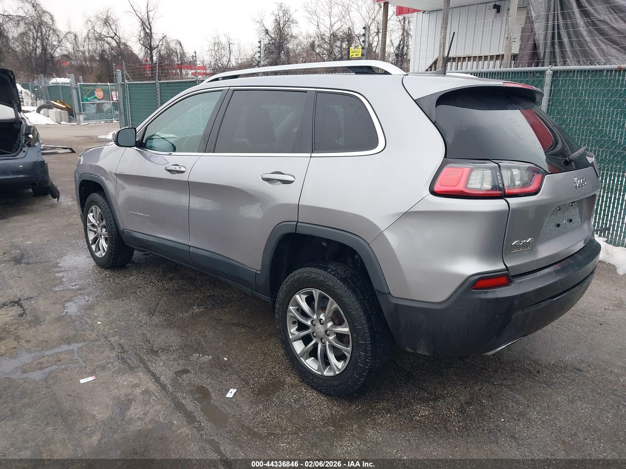 JEEP CHEROKEE image 3