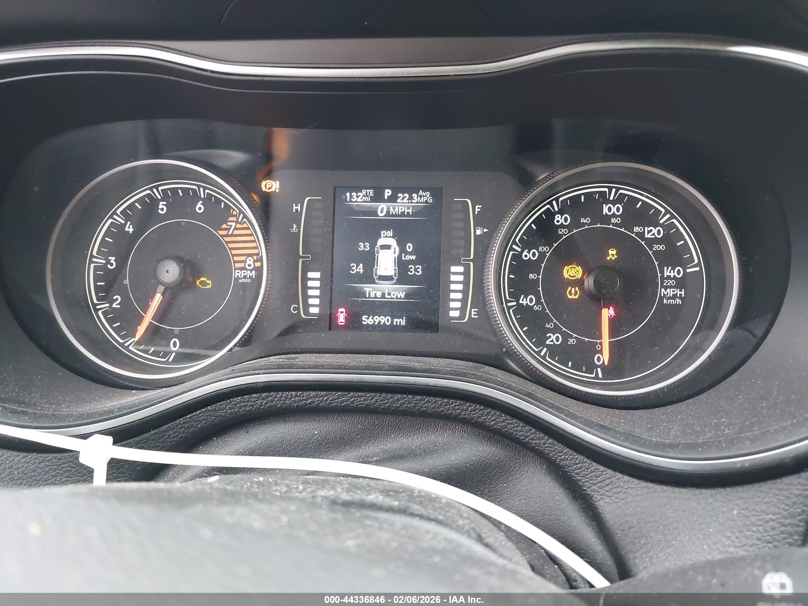 JEEP CHEROKEE image 7