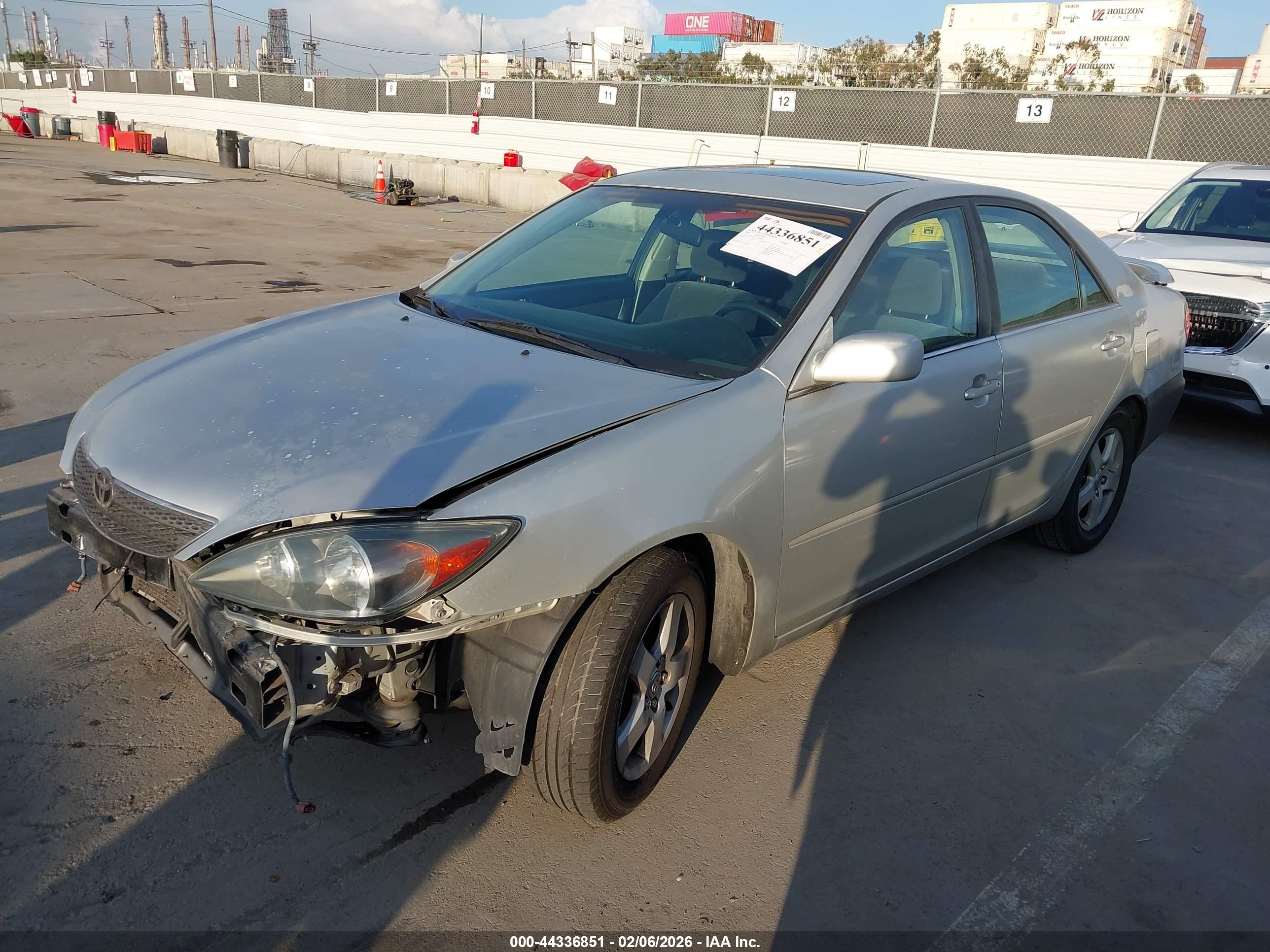 TOYOTA CAMRY image 2
