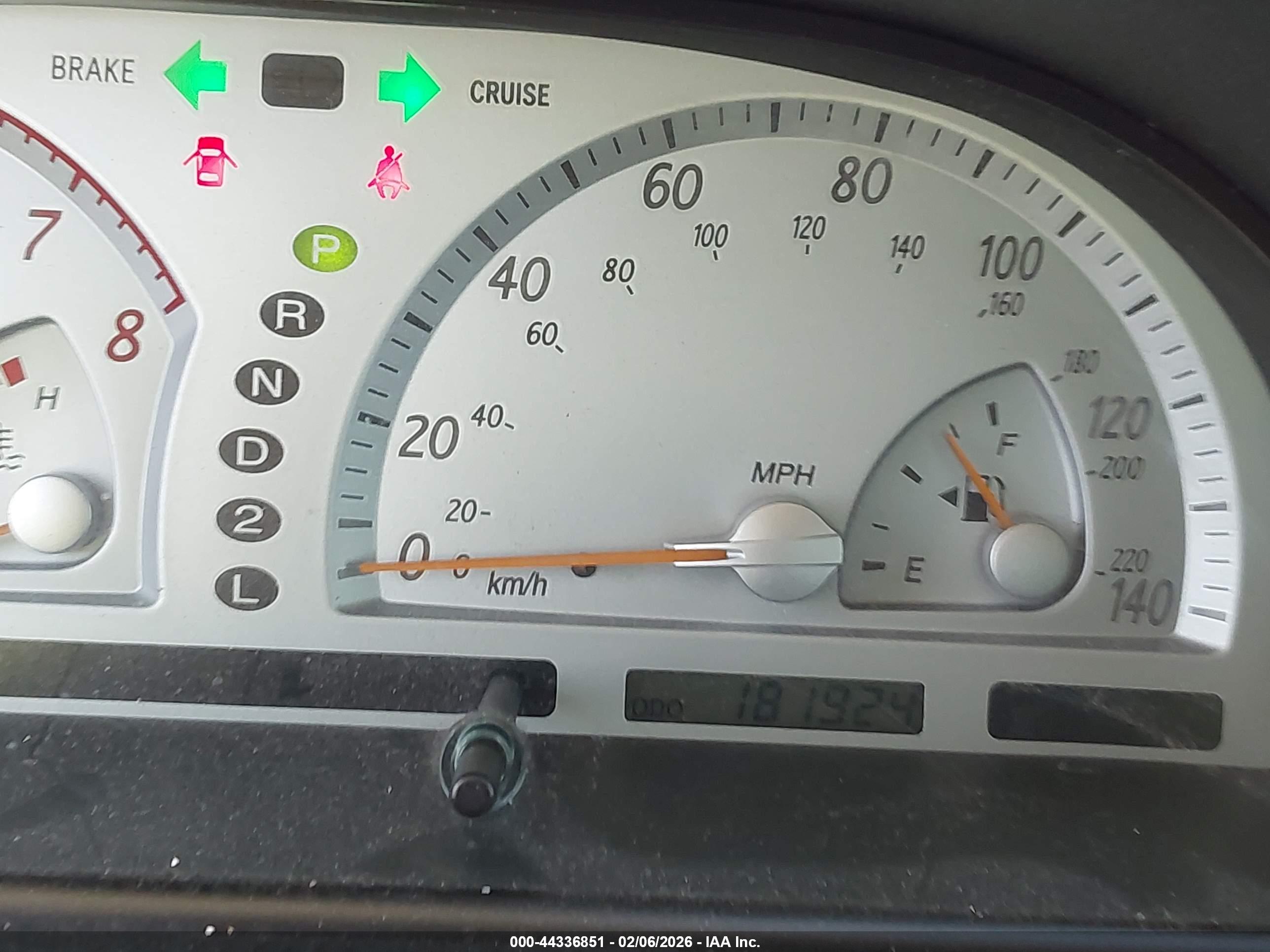 TOYOTA CAMRY image 7