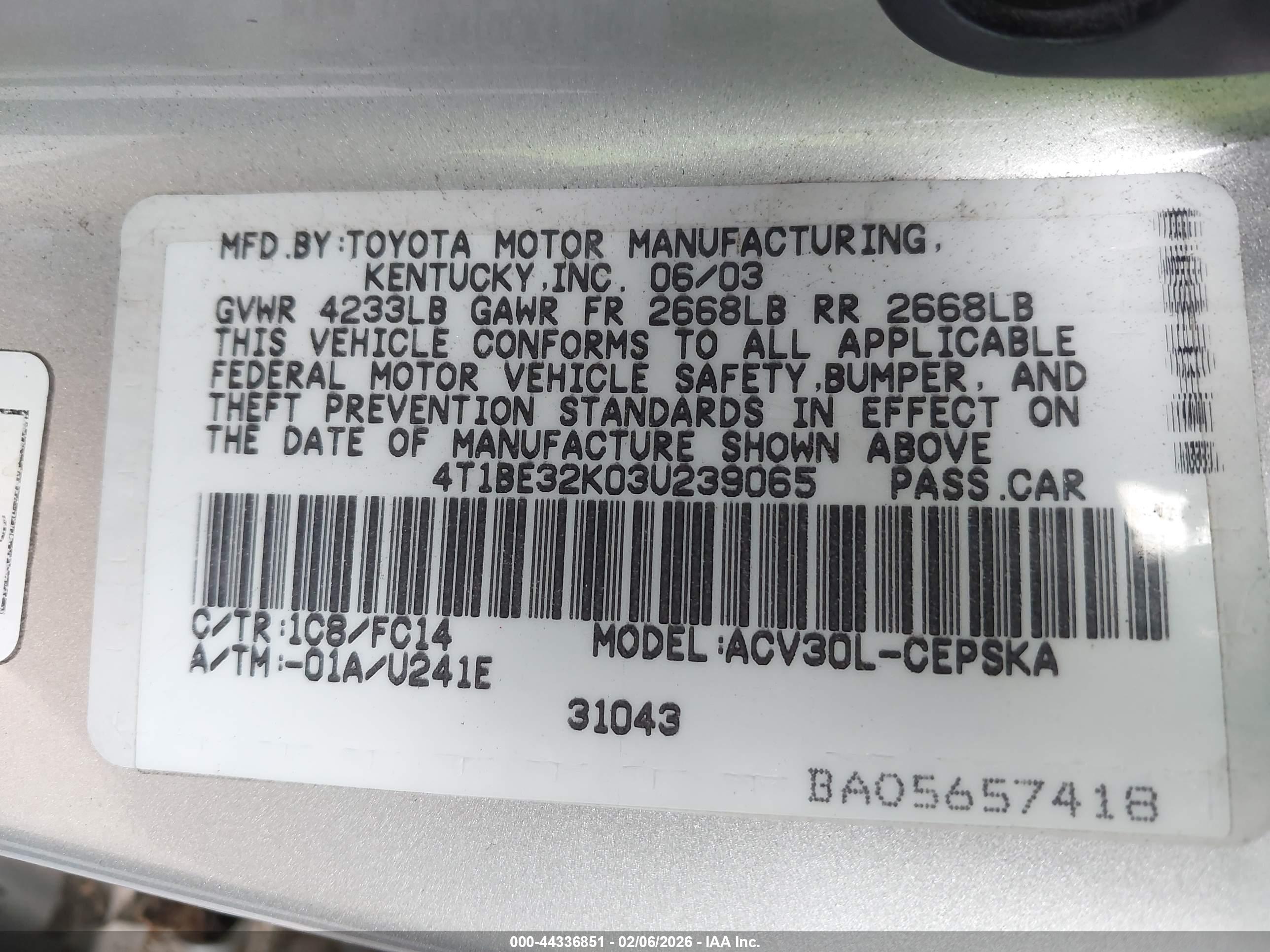 TOYOTA CAMRY image 9