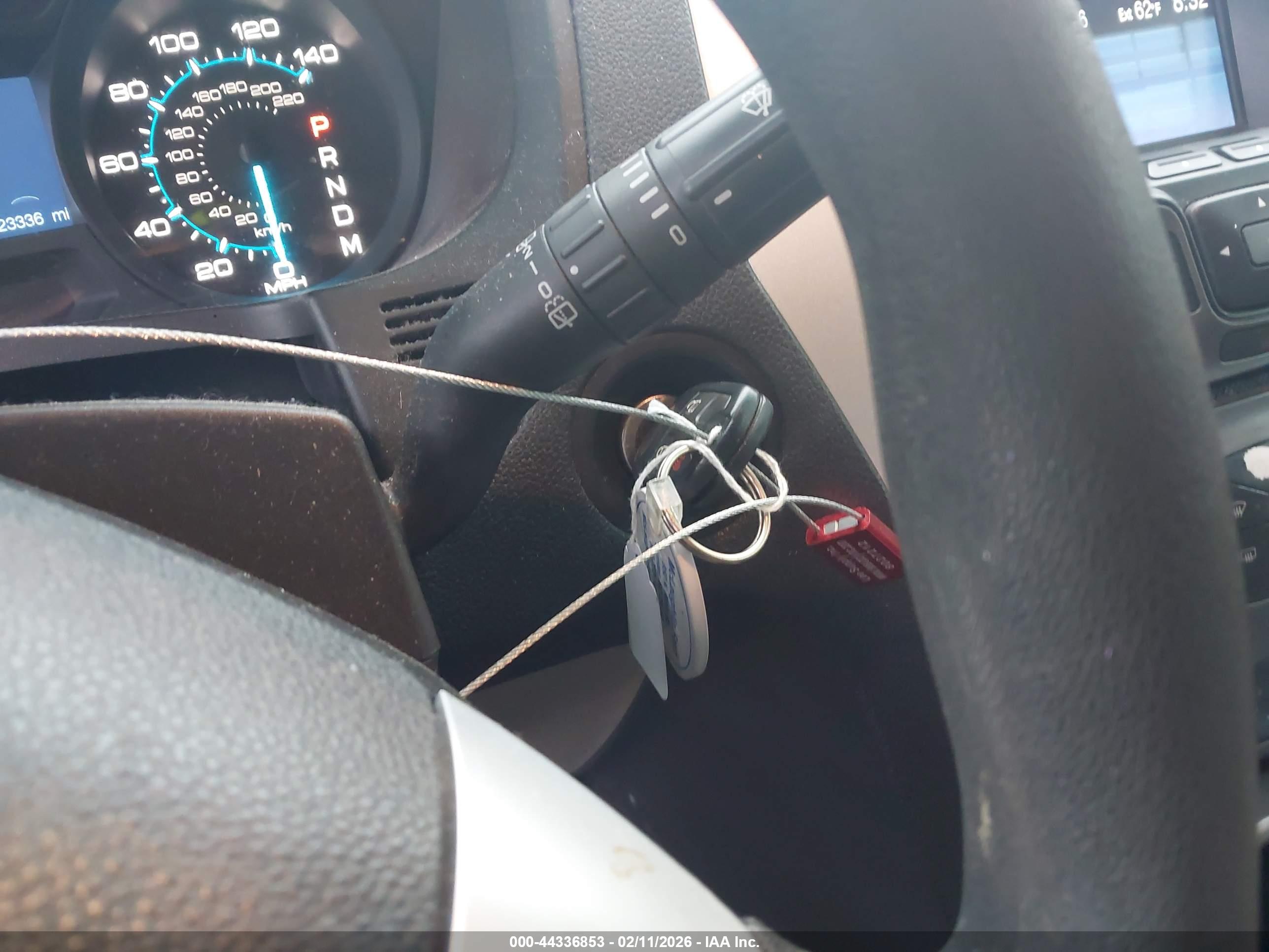 FORD EXPLORER image 11