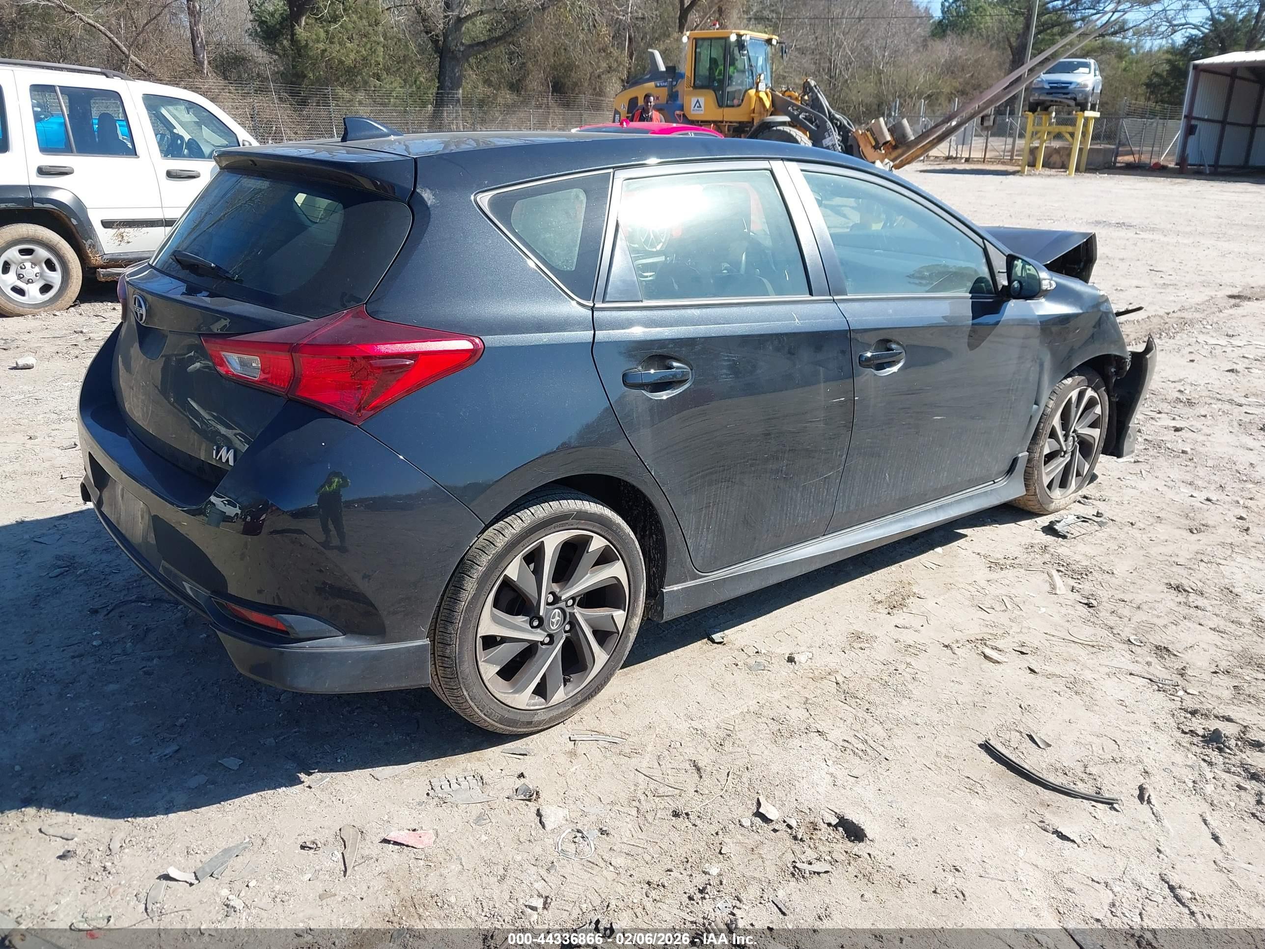 SCION IM image 4