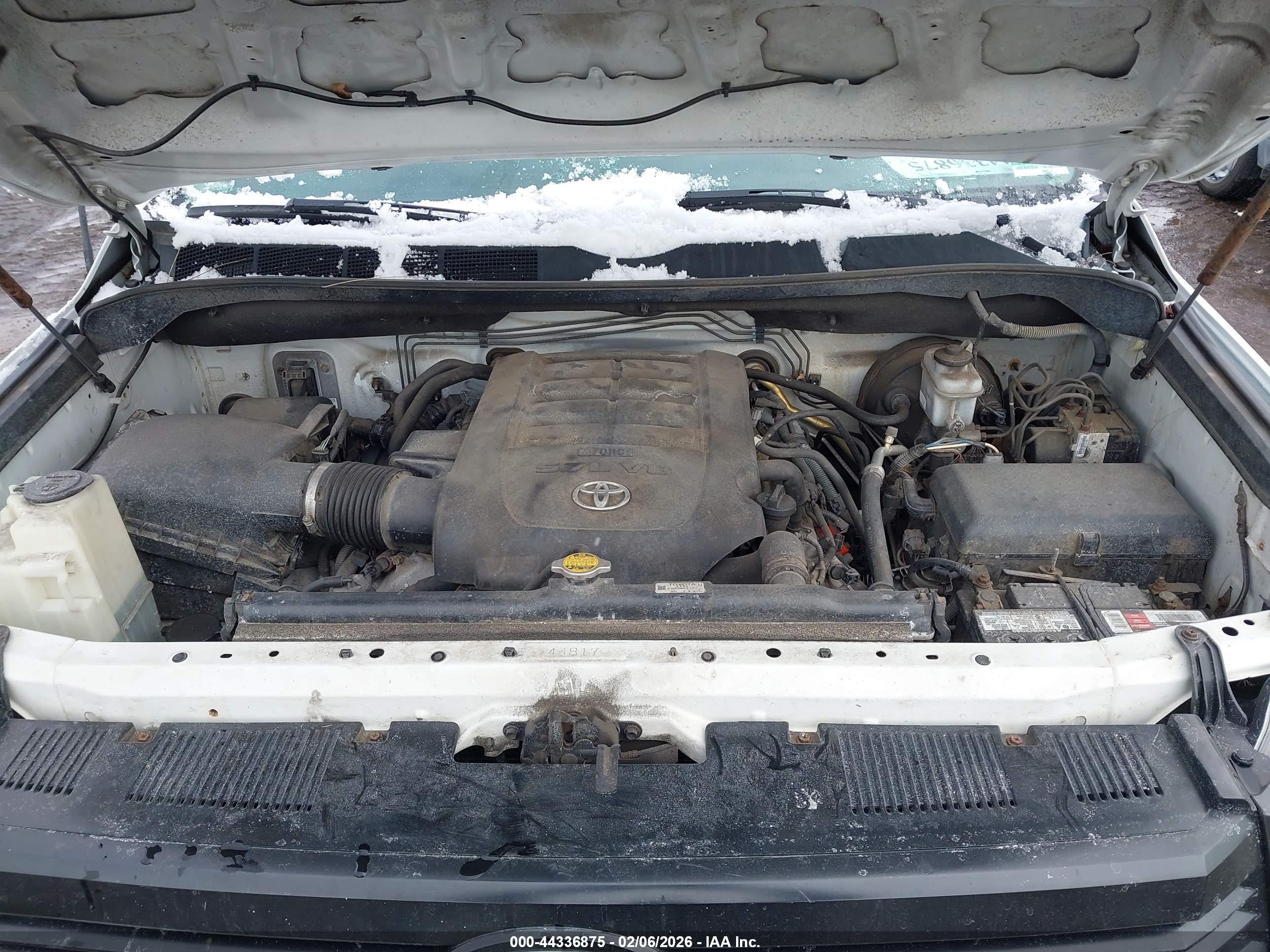 TOYOTA TUNDRA image 10