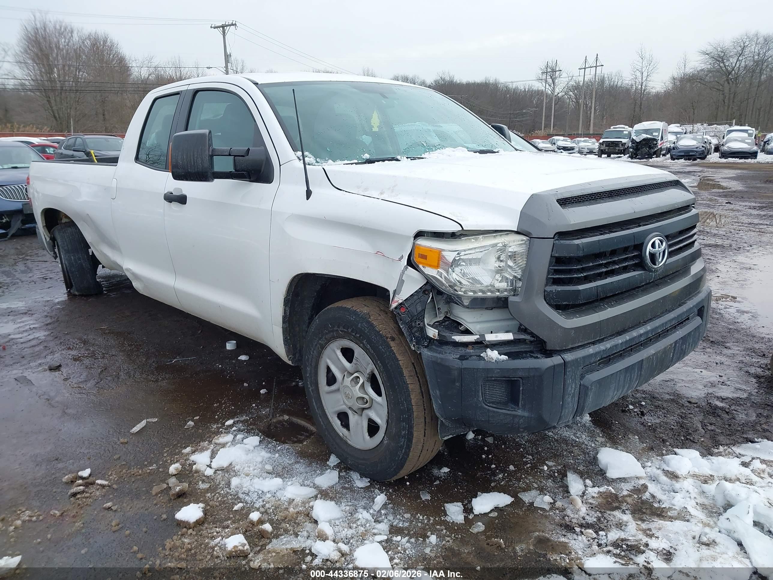 TOYOTA TUNDRA image 6