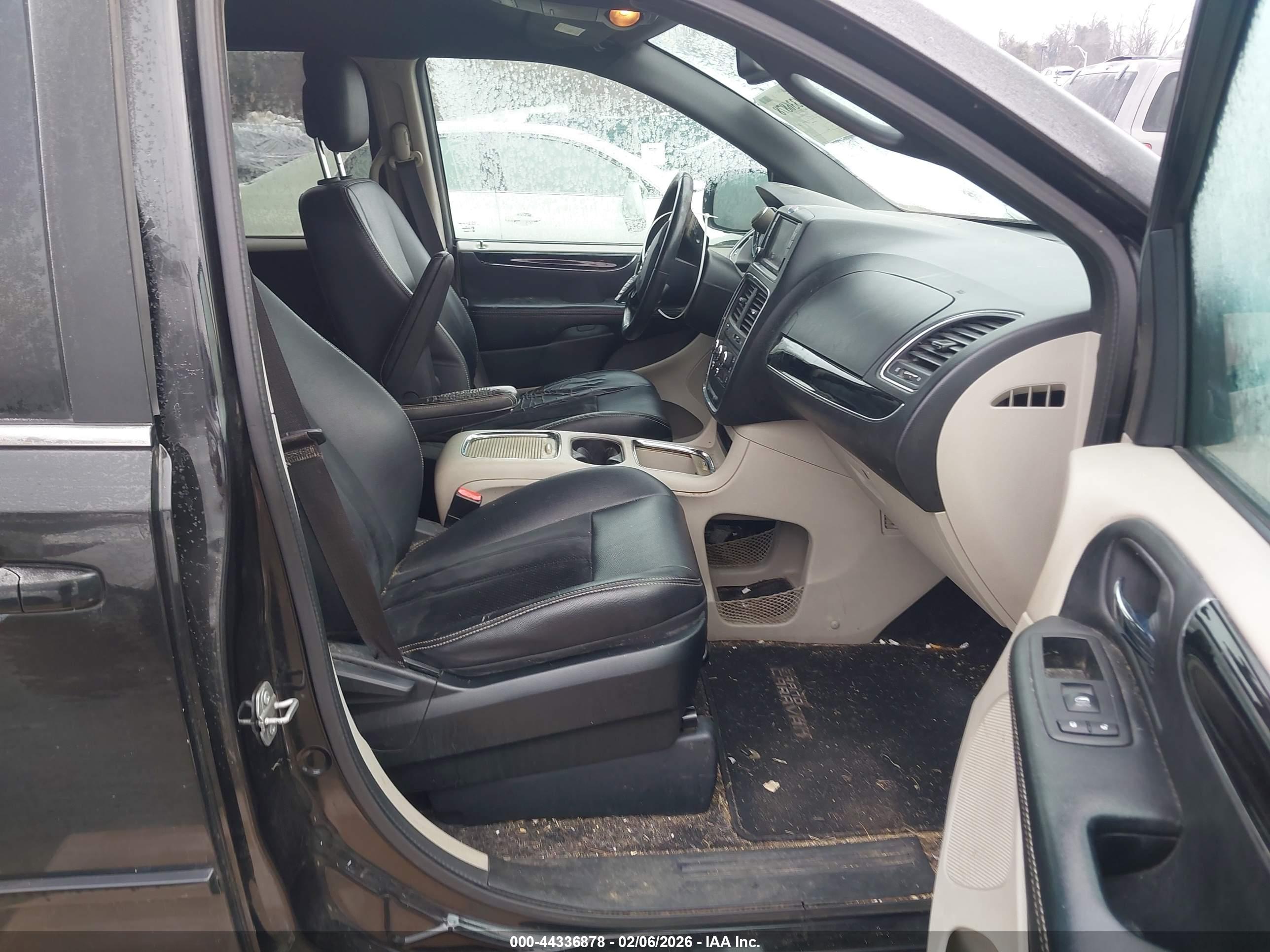 DODGE GRAND image 5