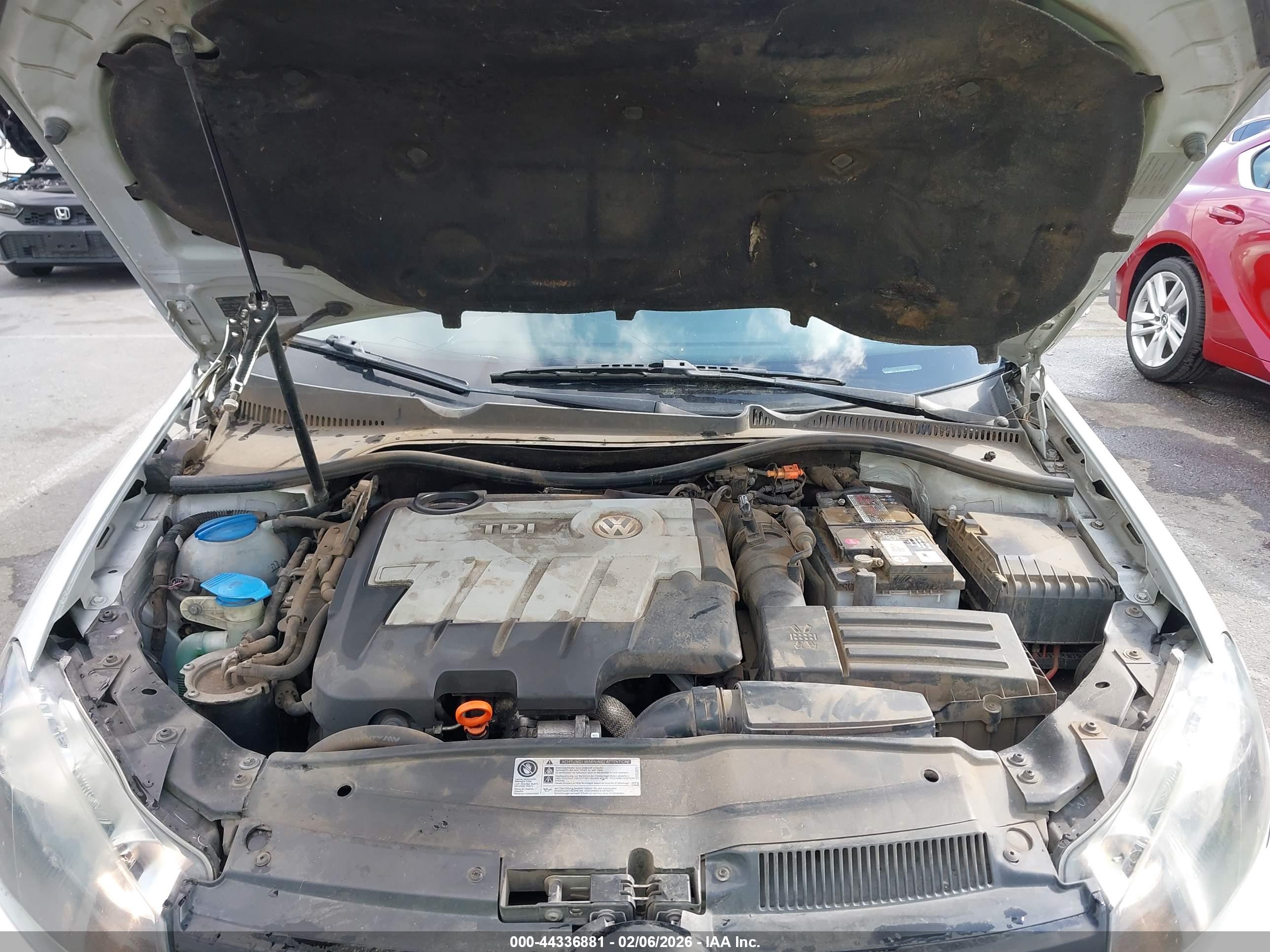 VOLKSWAGEN JETTA image 10
