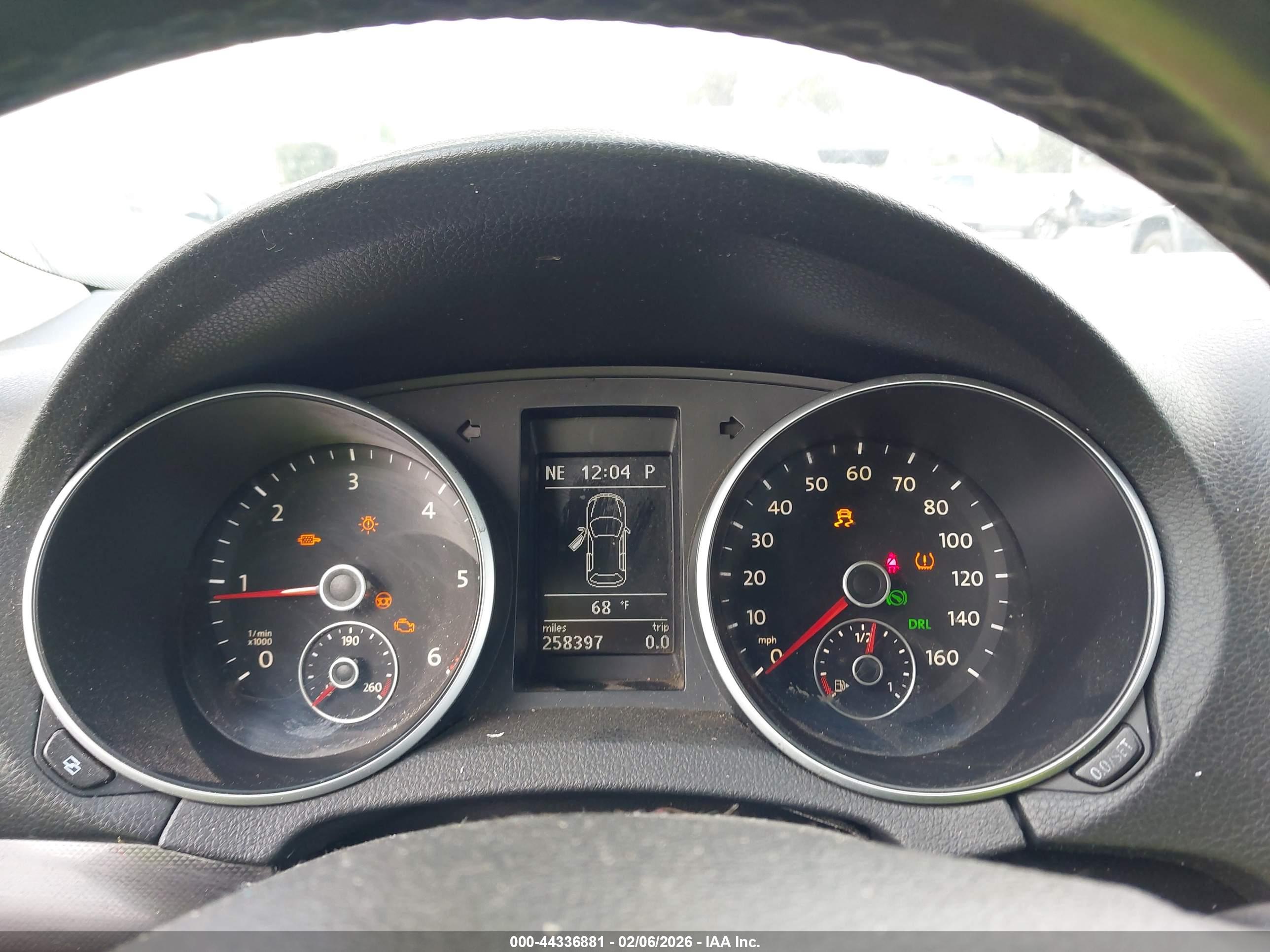 VOLKSWAGEN JETTA image 7