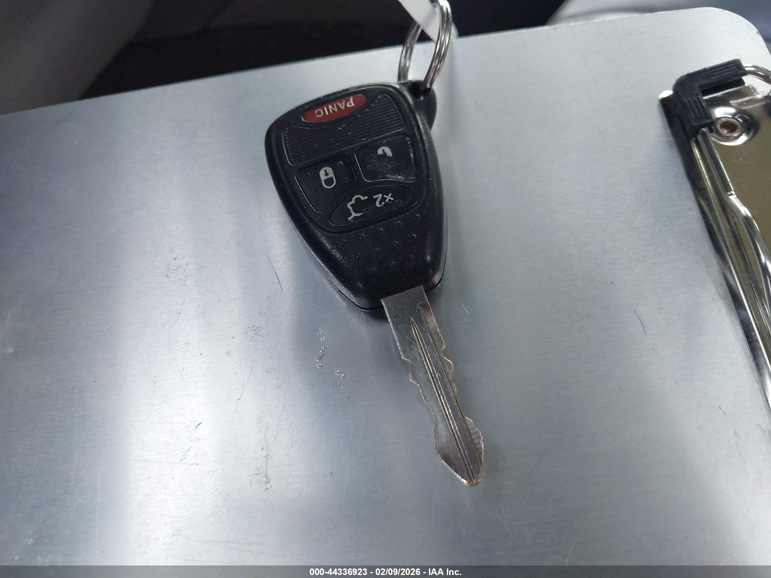 CHRYSLER 300C image 11
