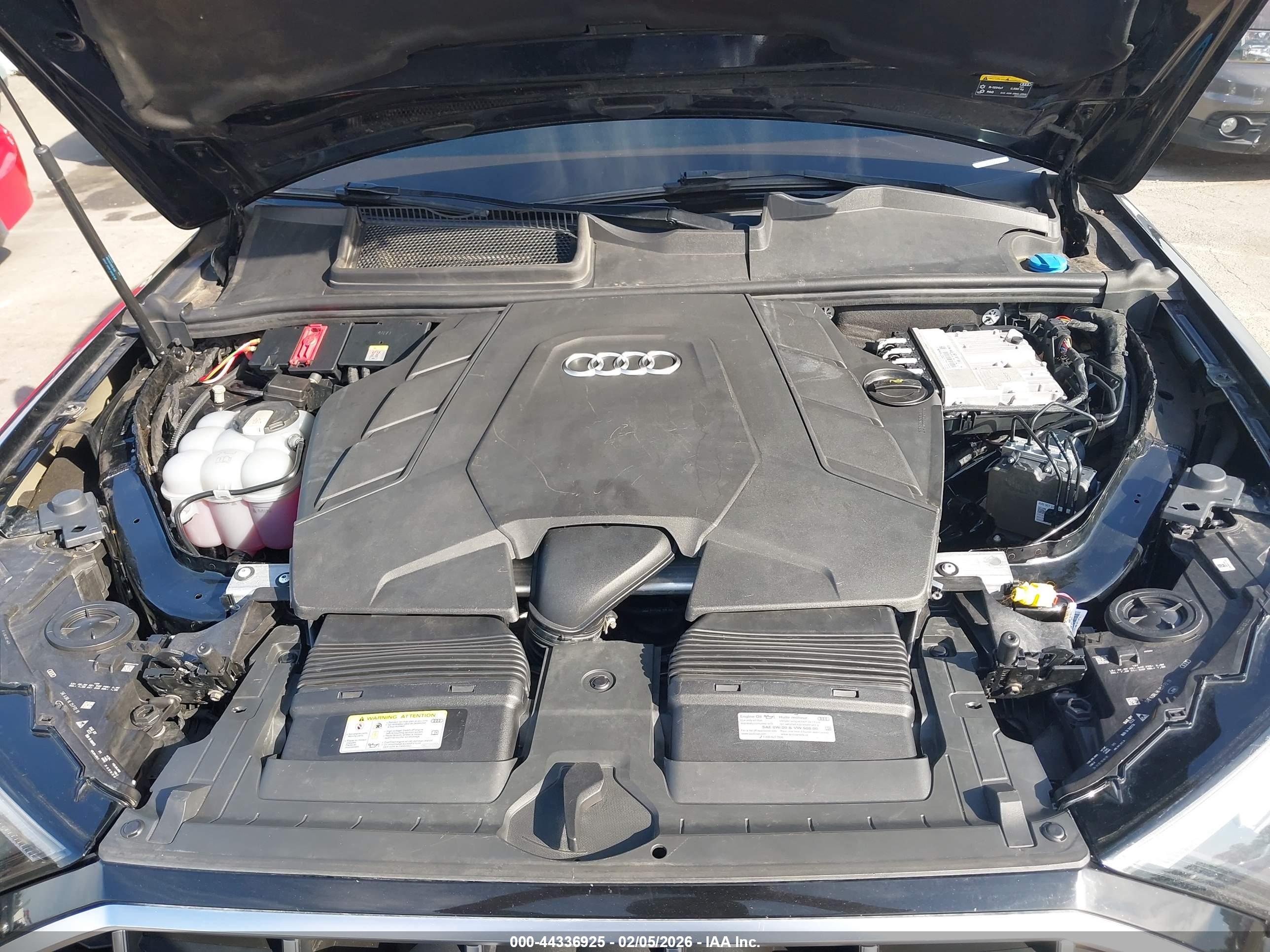 AUDI Q7 image 10
