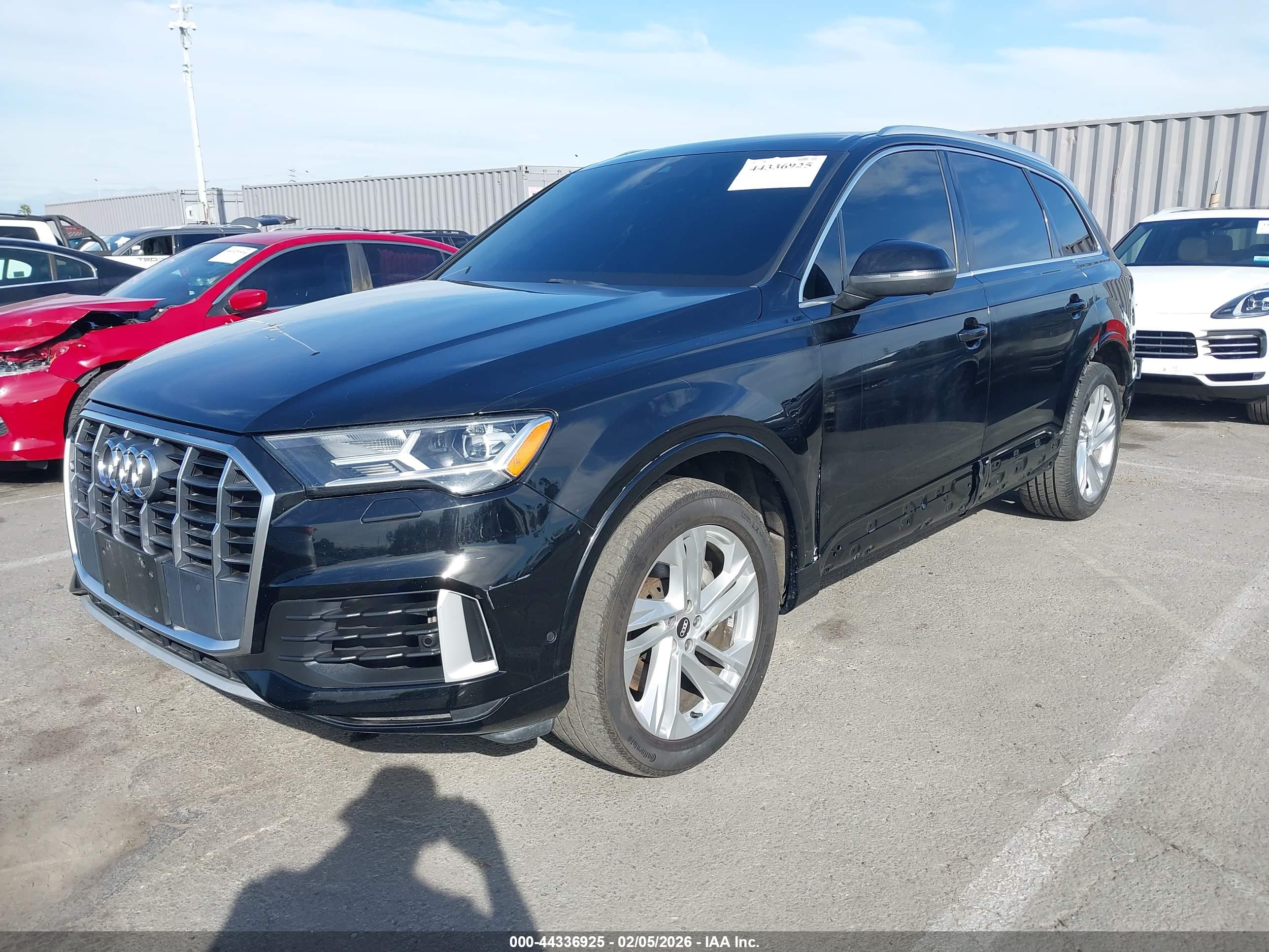 AUDI Q7 image 2