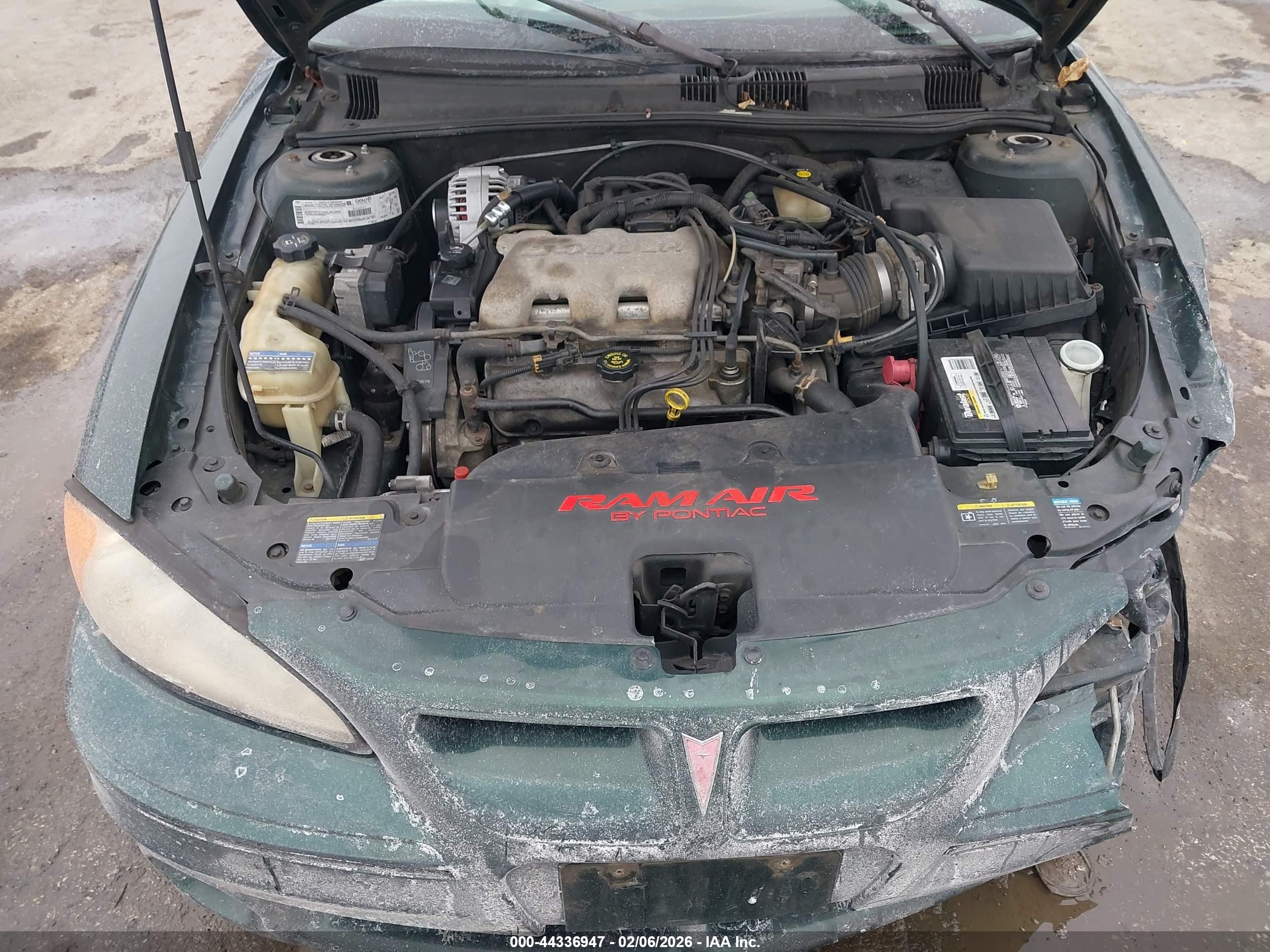 PONTIAC GRAND image 10